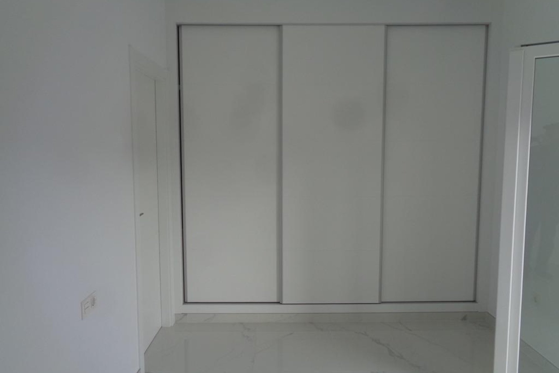 Obra nueva - villa -
