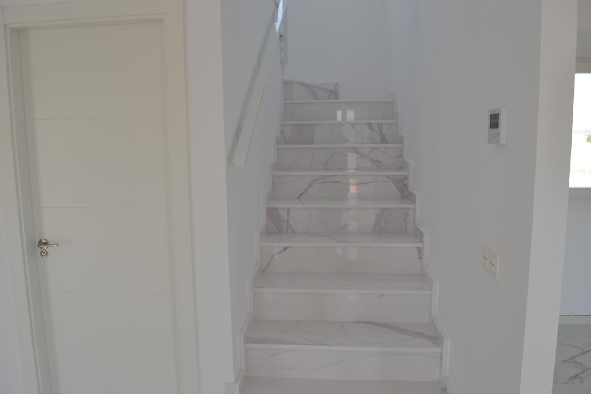 Obra nueva - villa -
