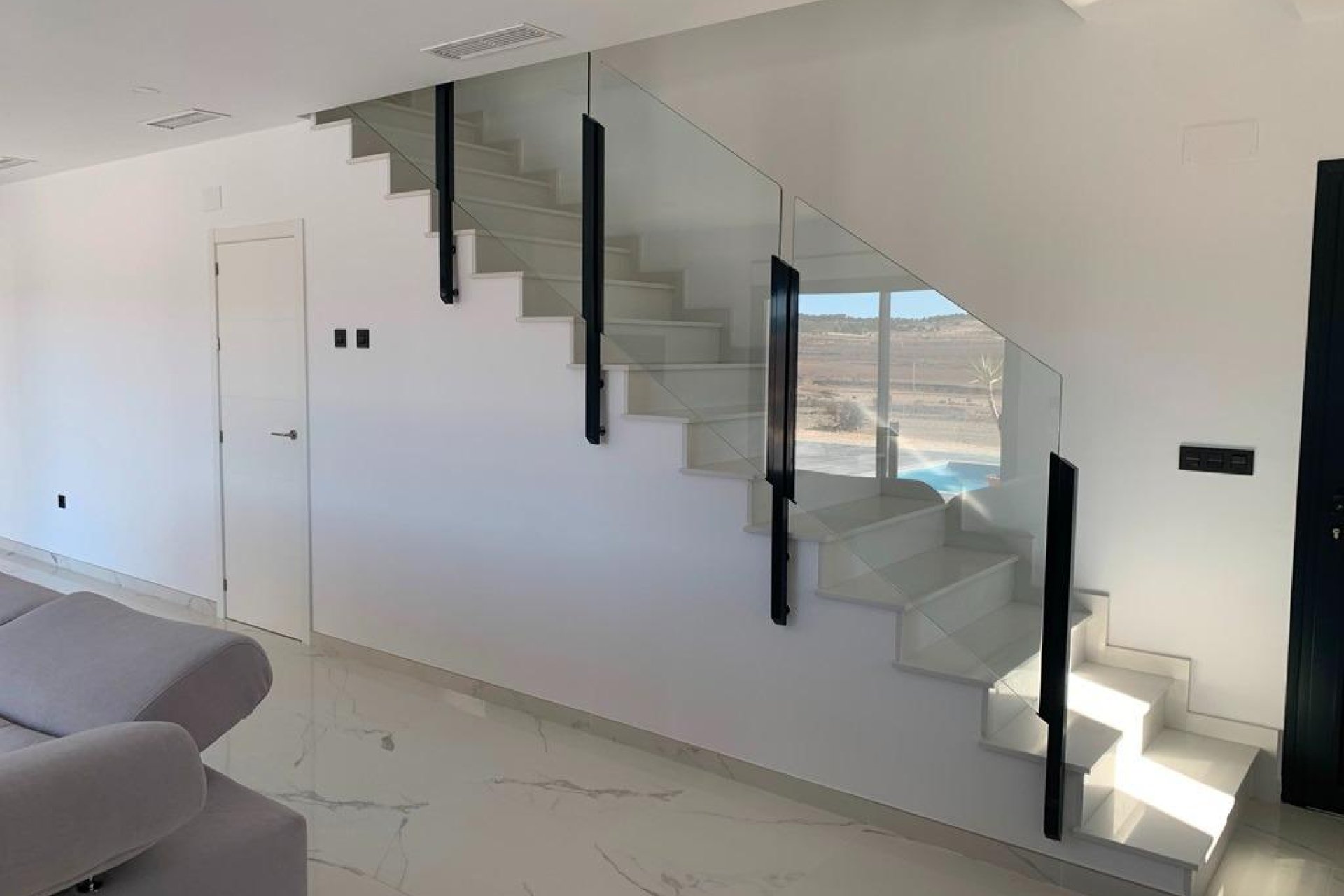 Obra nueva - villa -
