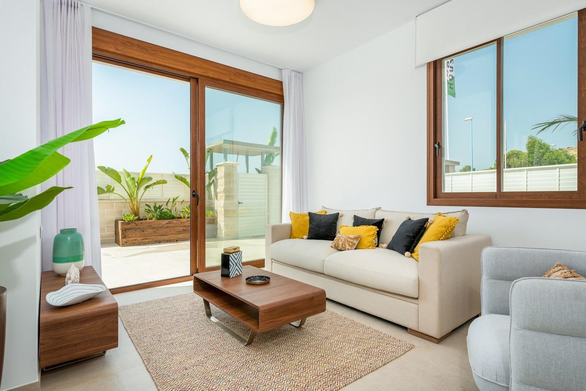 Obra nueva - villa -
