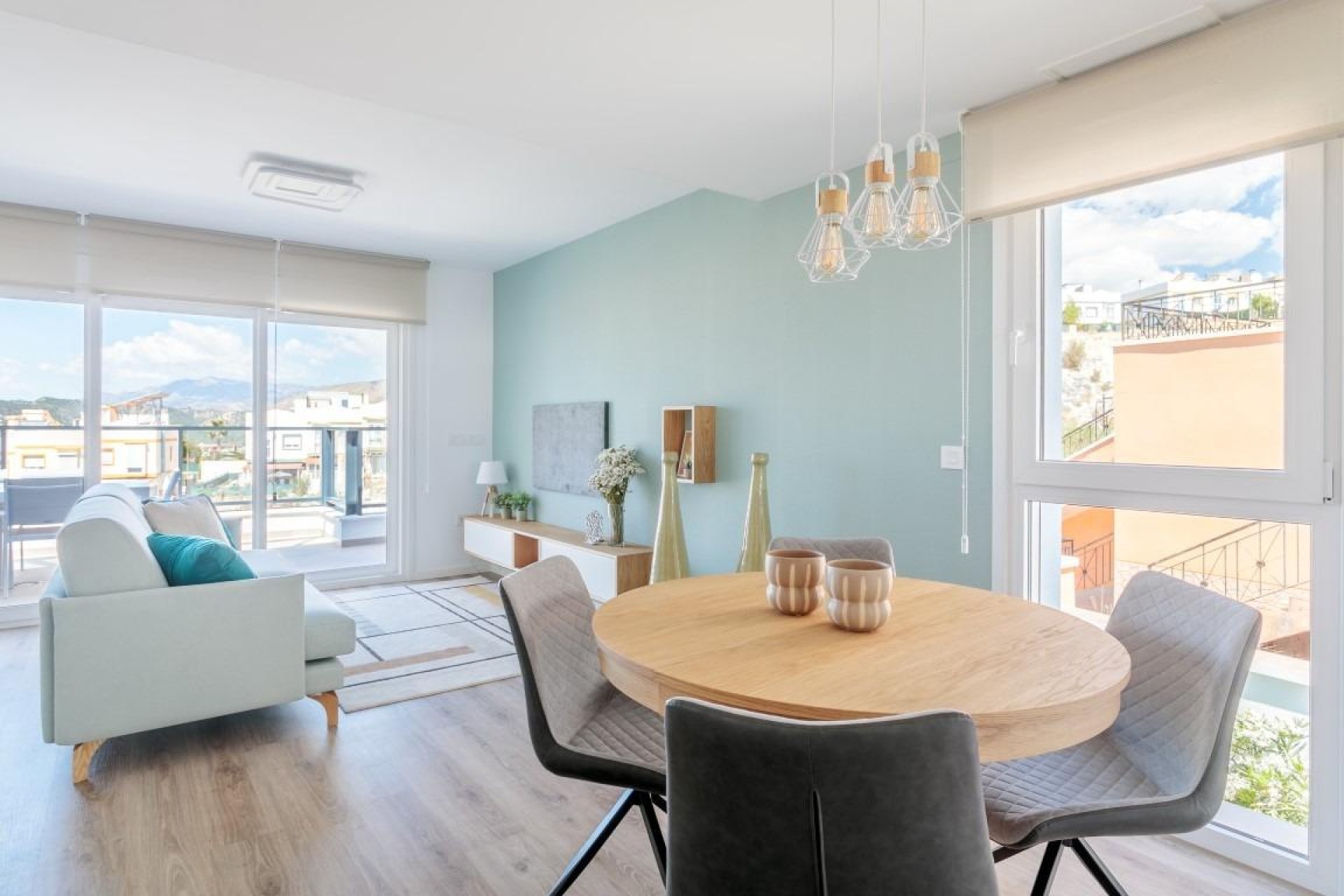 Obra nueva - villa -
