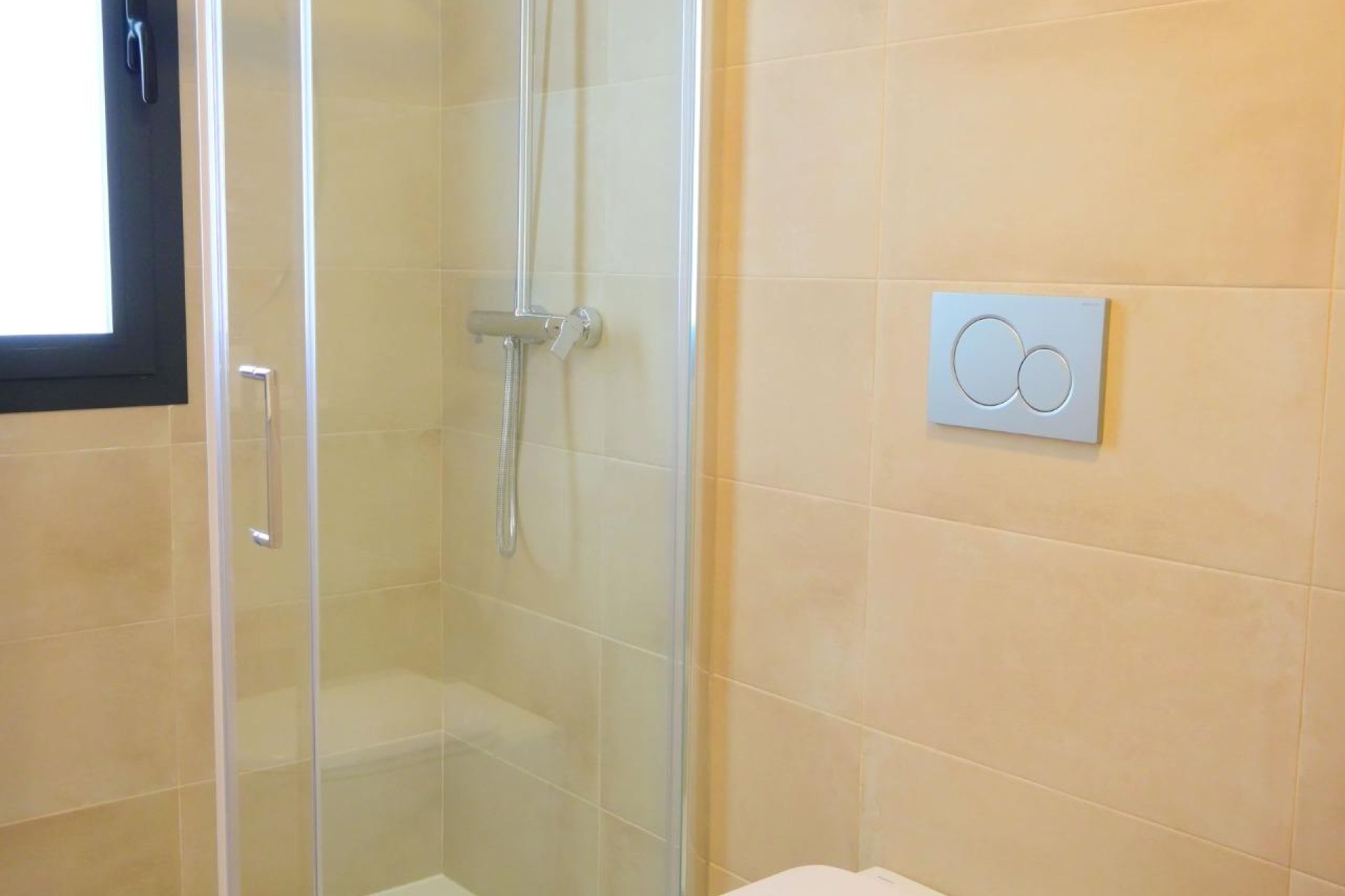 Obra nueva - villa -
