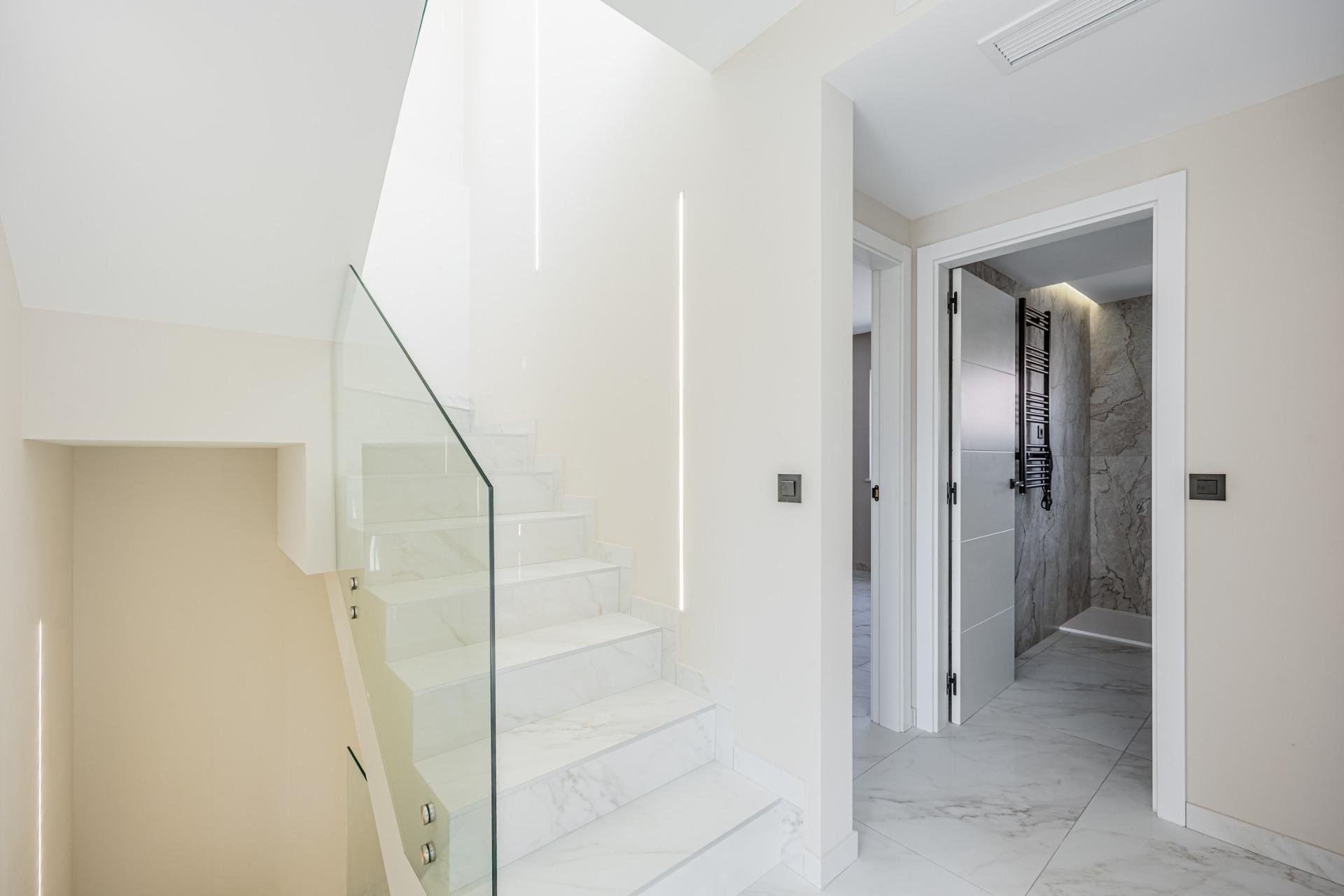 Obra nueva - villa -
