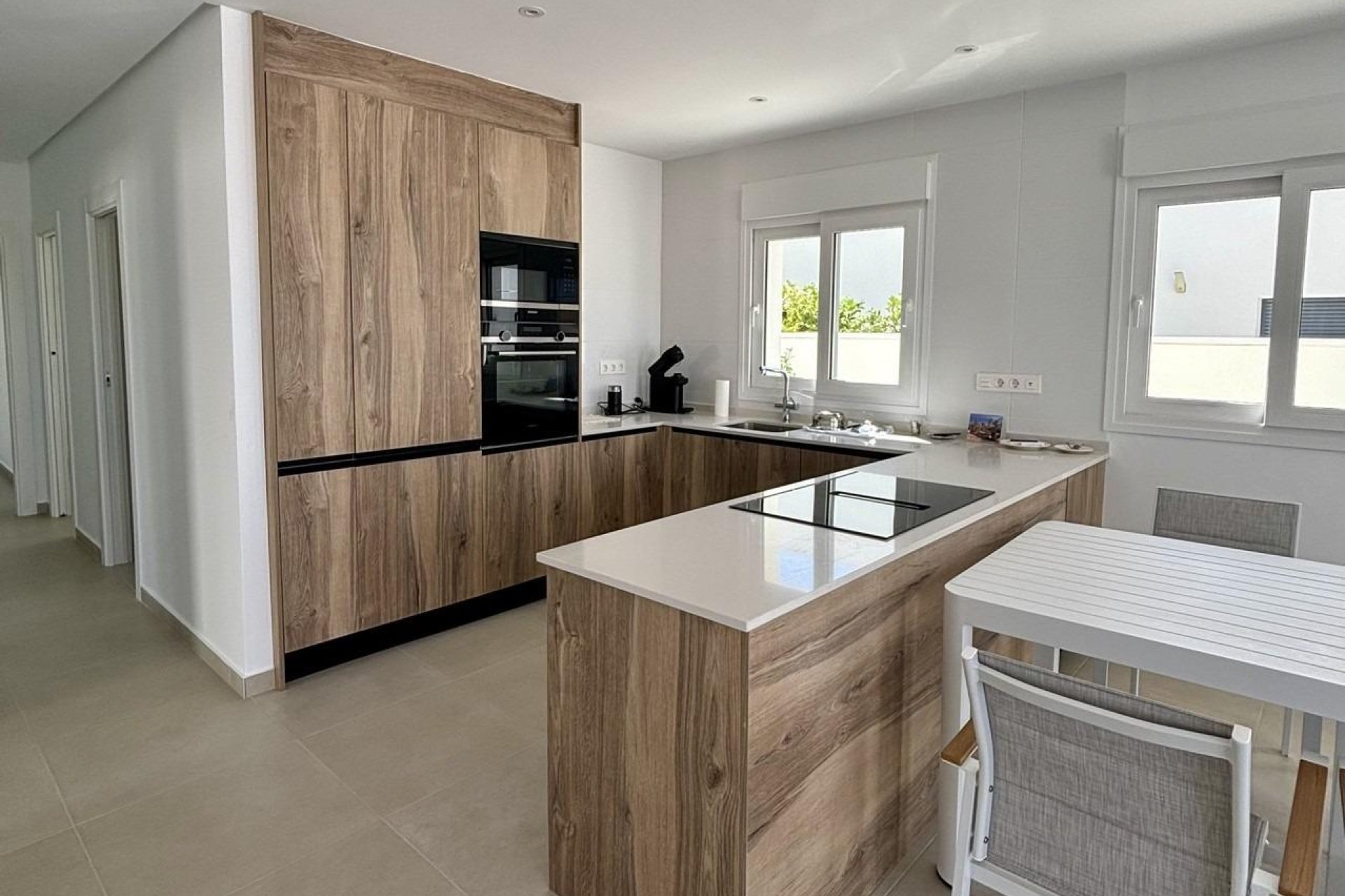 Obra nueva - villa -
