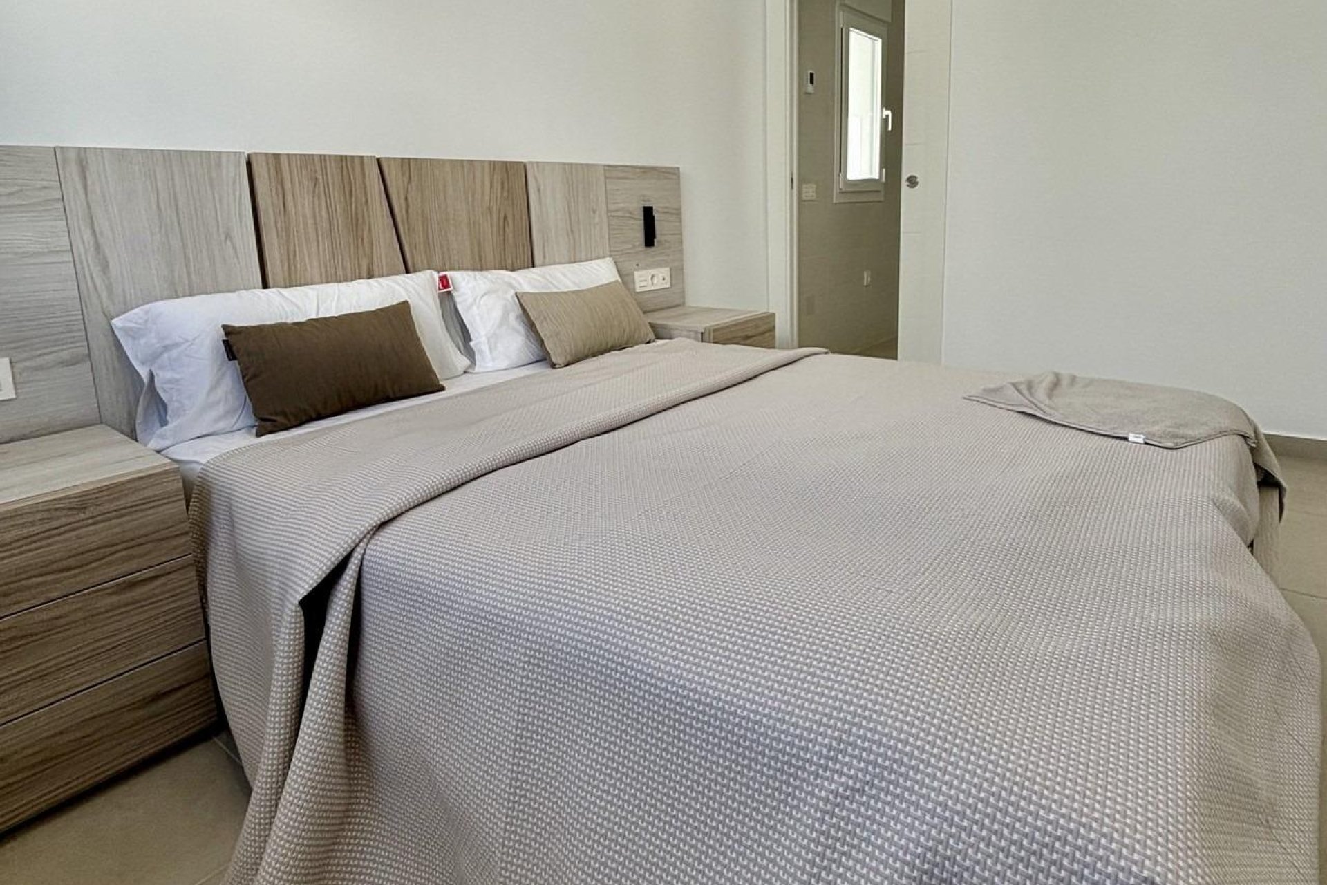 Obra nueva - villa -
