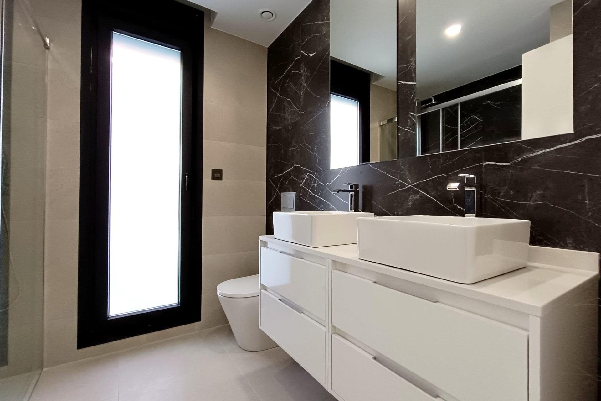 Obra nueva - villa -
