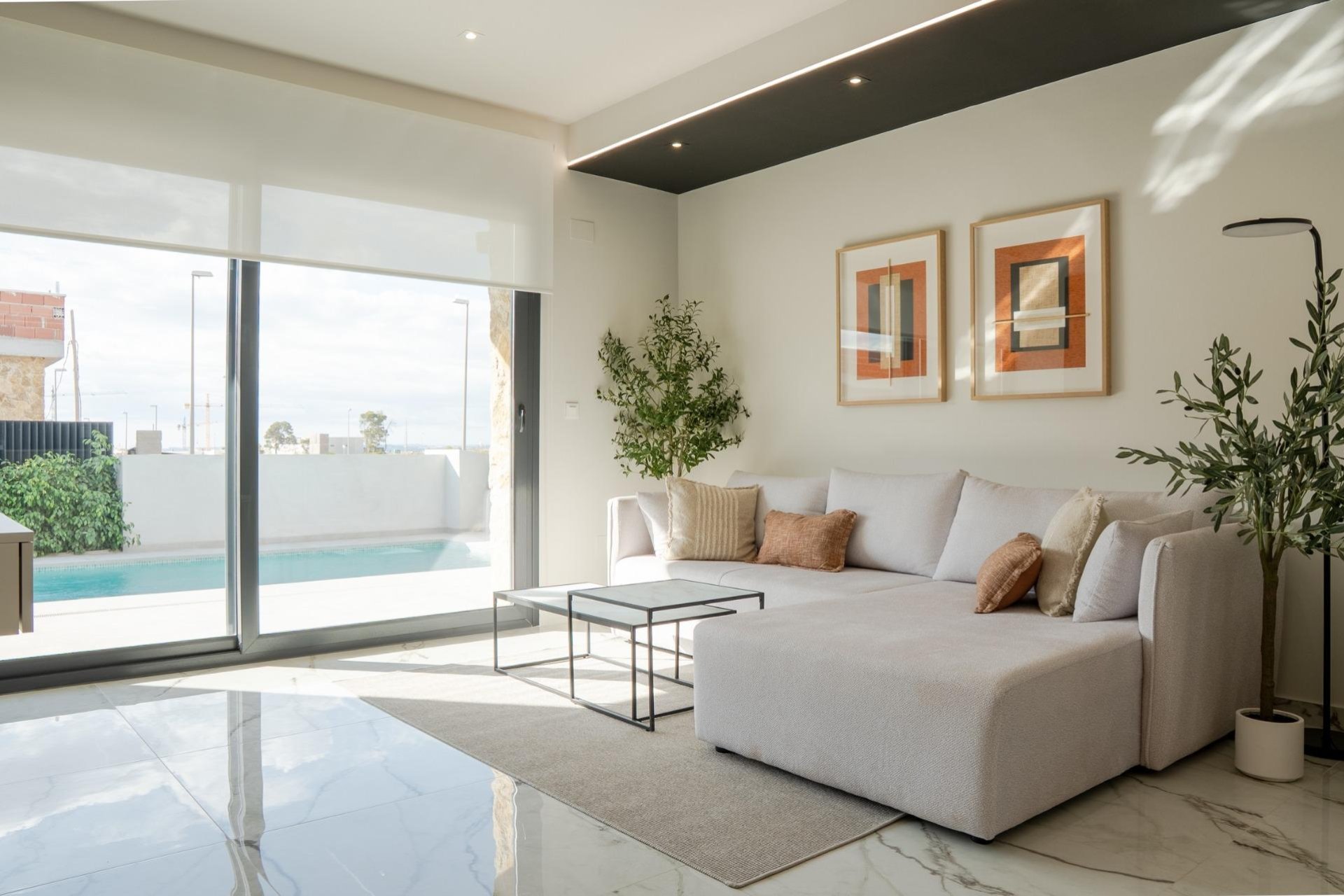 Obra nueva - villa -
