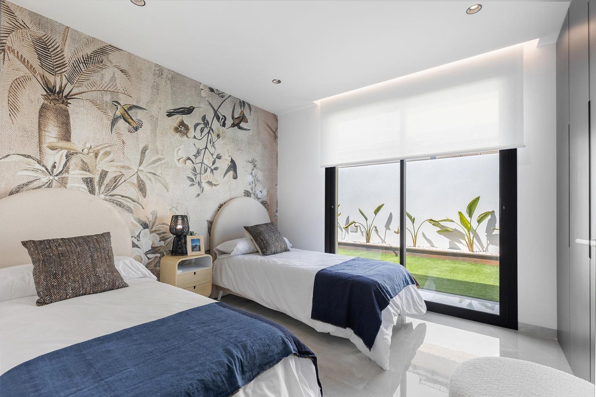 Obra nueva - villa -
