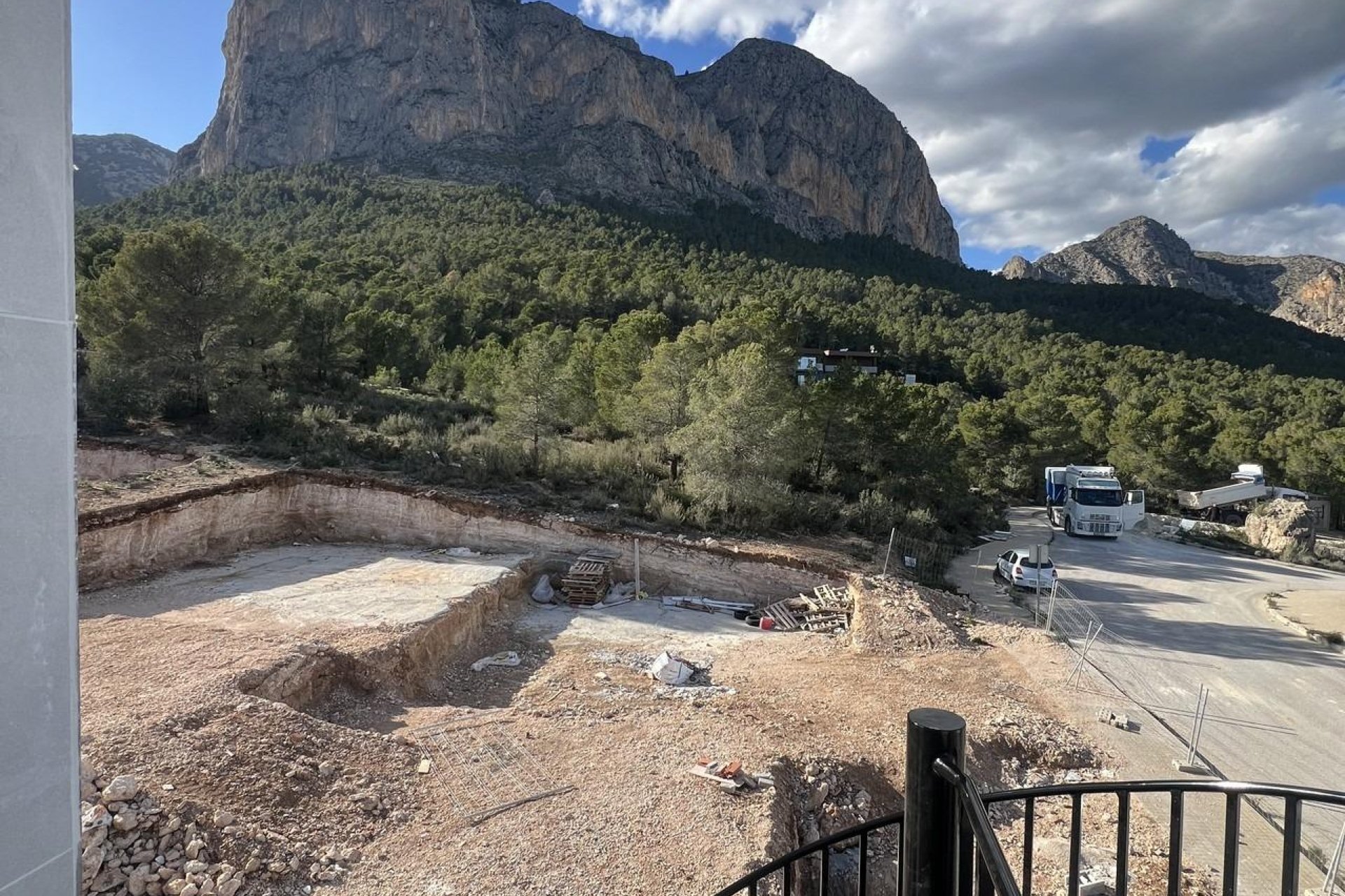 Obra nueva - villa -
