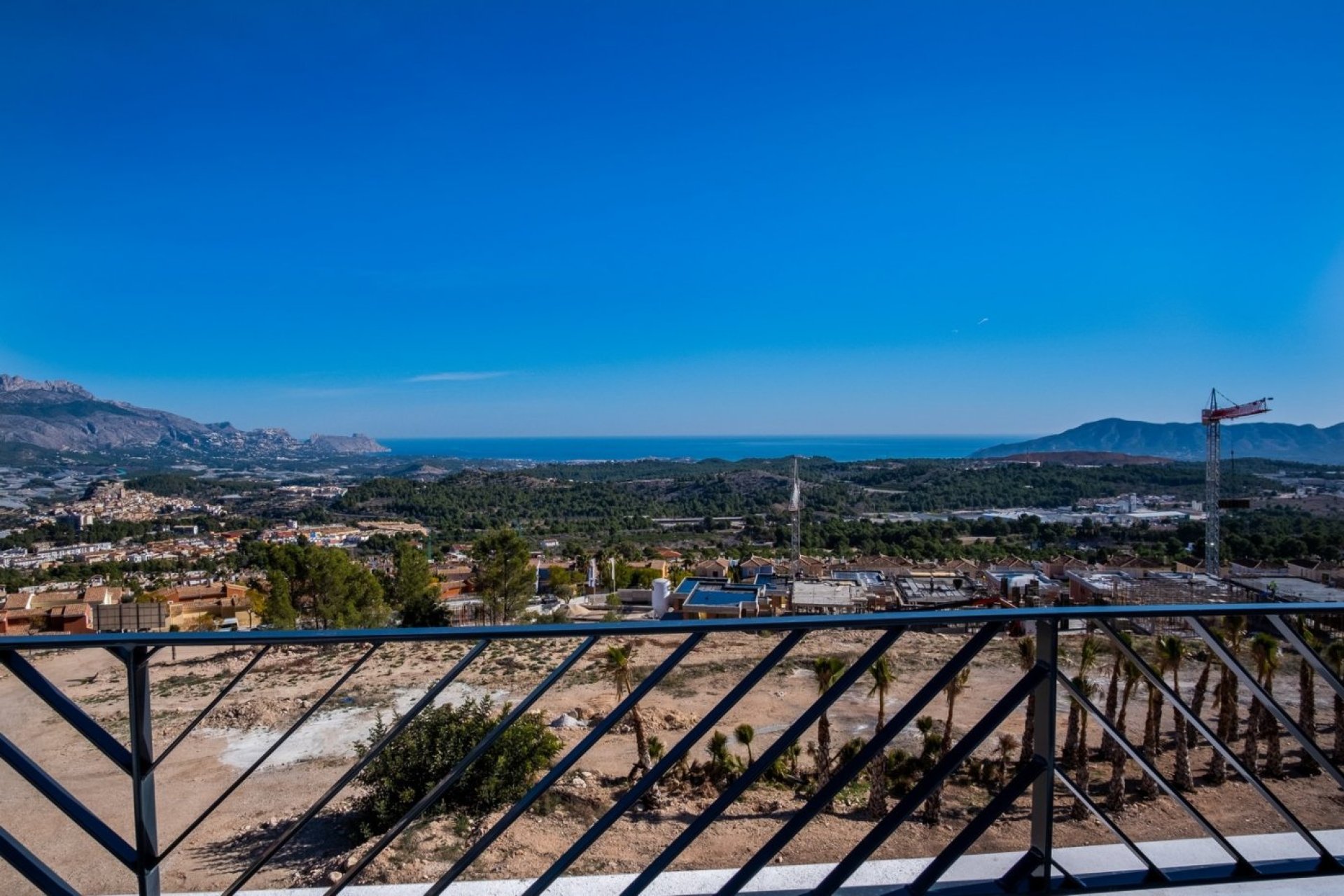 Obra nueva - villa -
