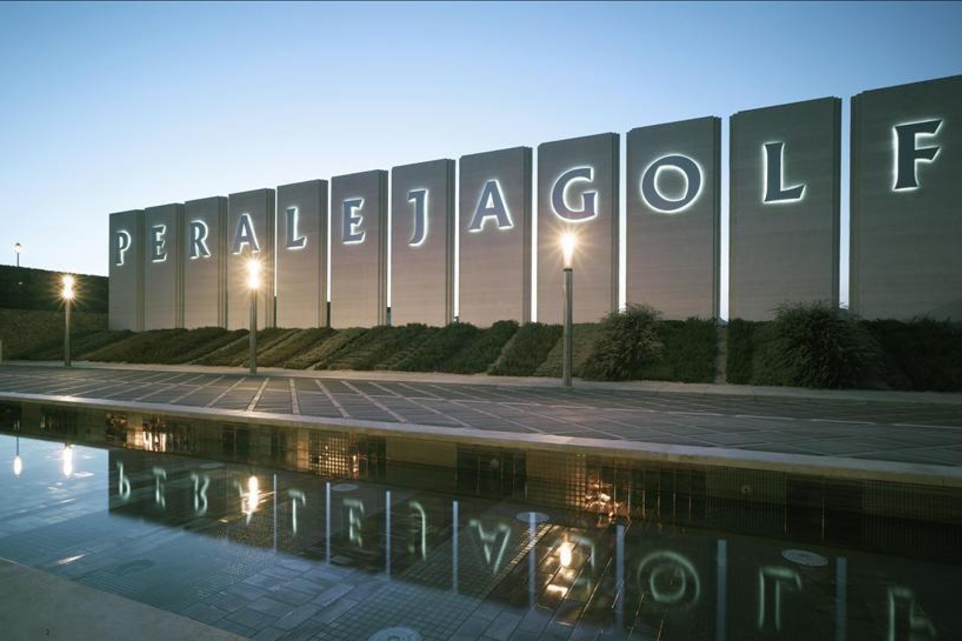 Obra nueva - villa -
