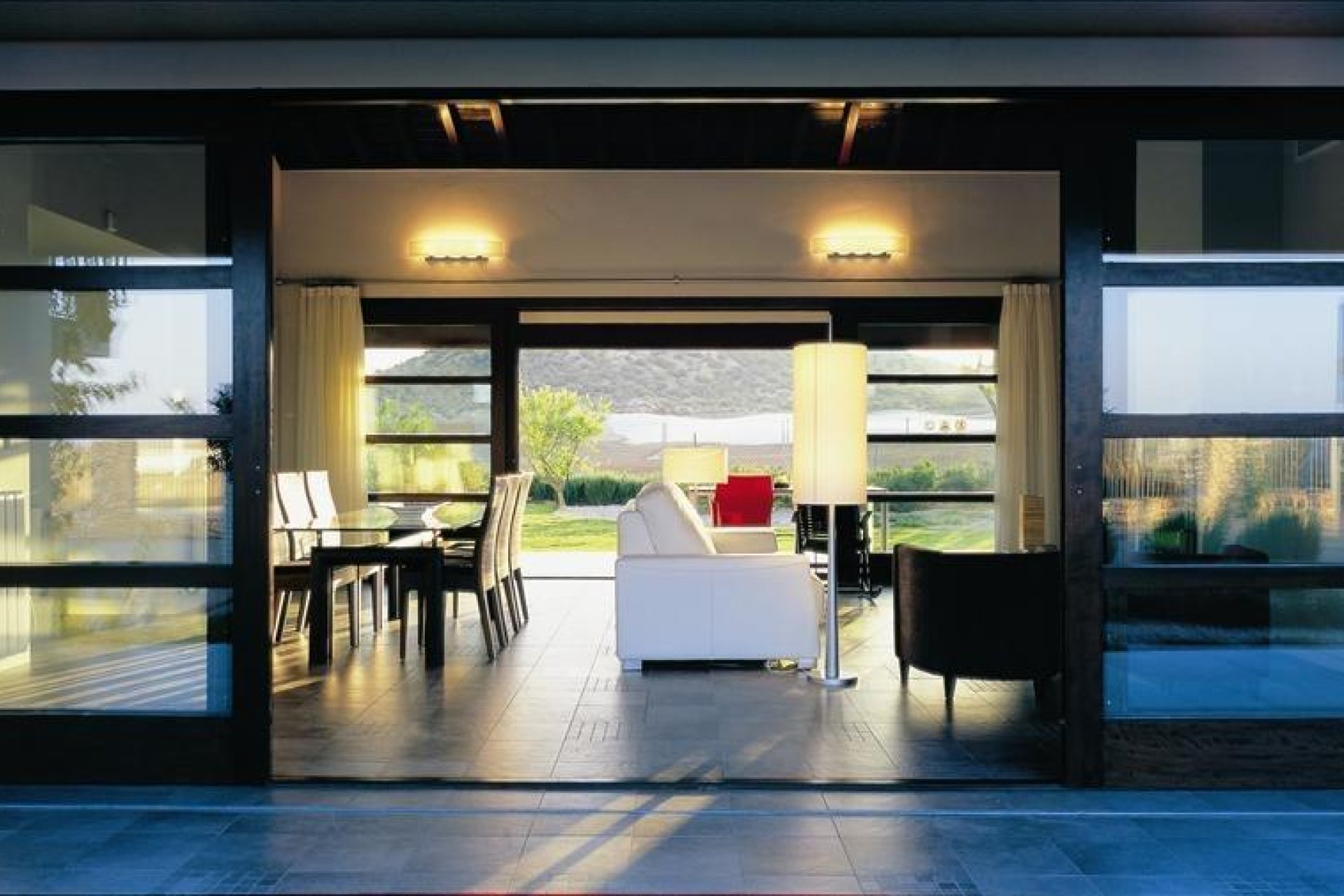 Obra nueva - villa -
