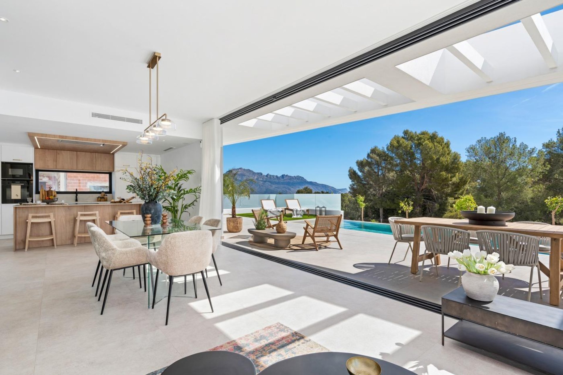 Obra nueva - villa -
