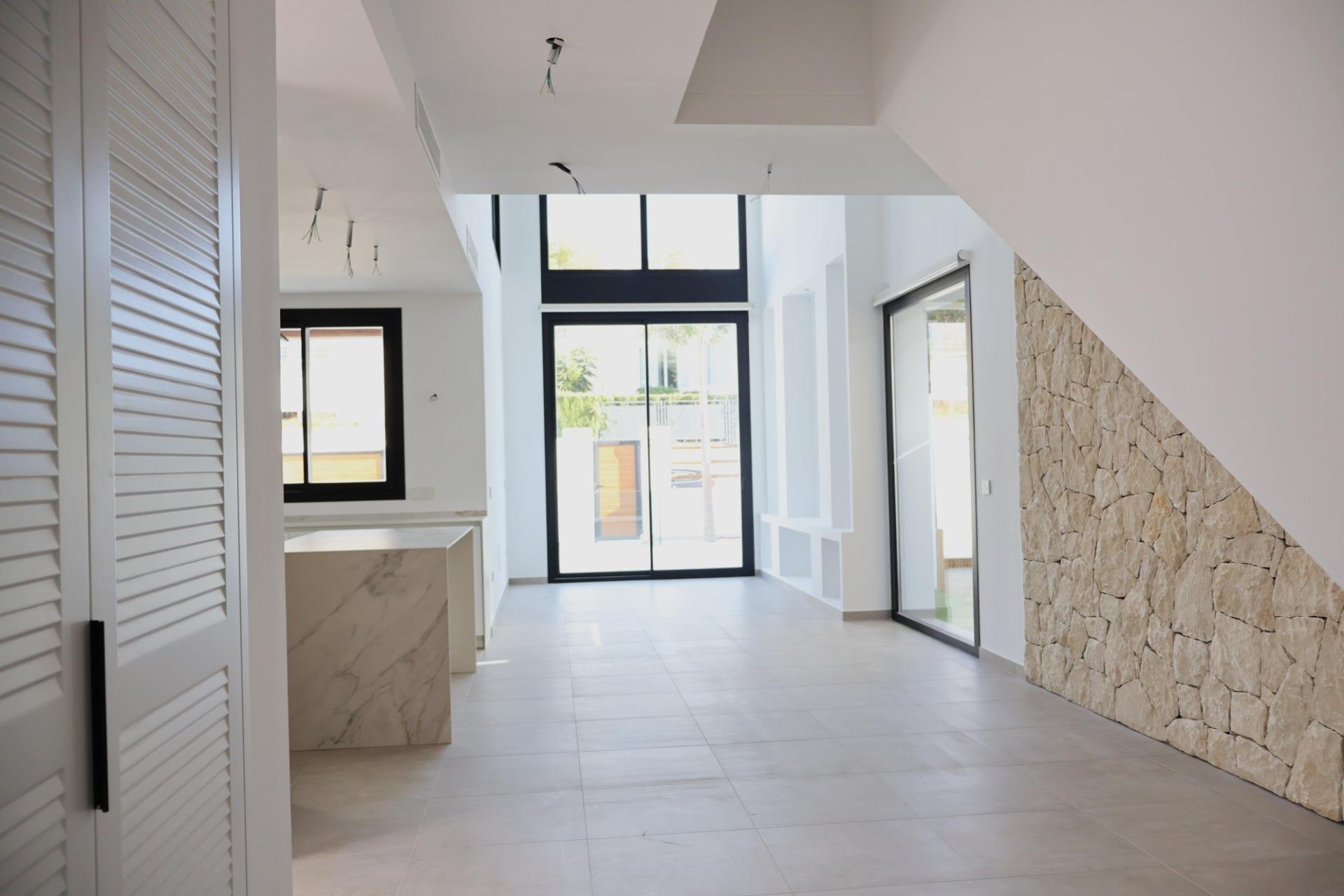 Obra nueva - villa -
