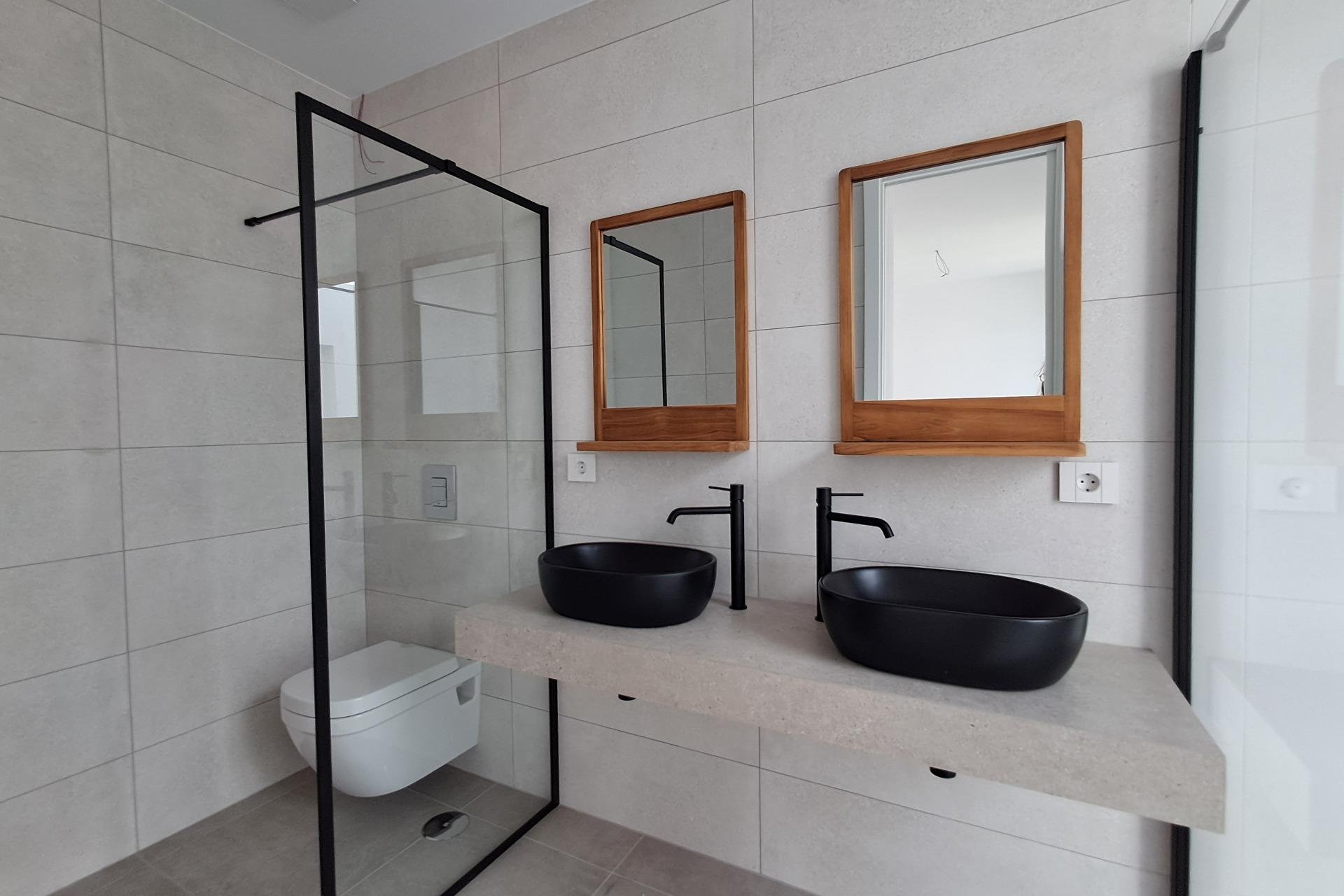 Obra nueva - villa -
