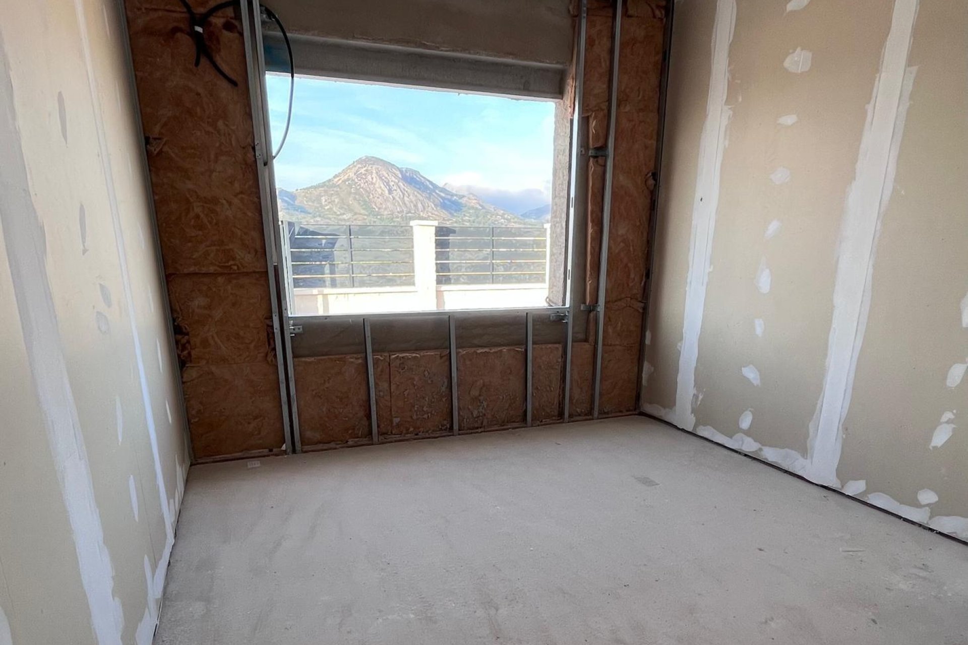 Obra nueva - villa -
