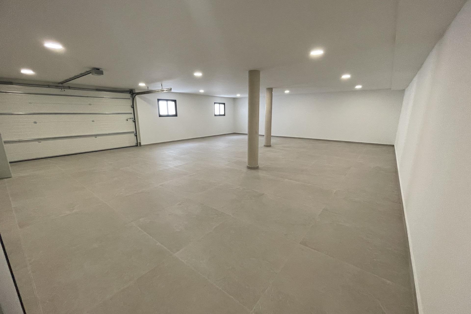 Obra nueva - villa -
