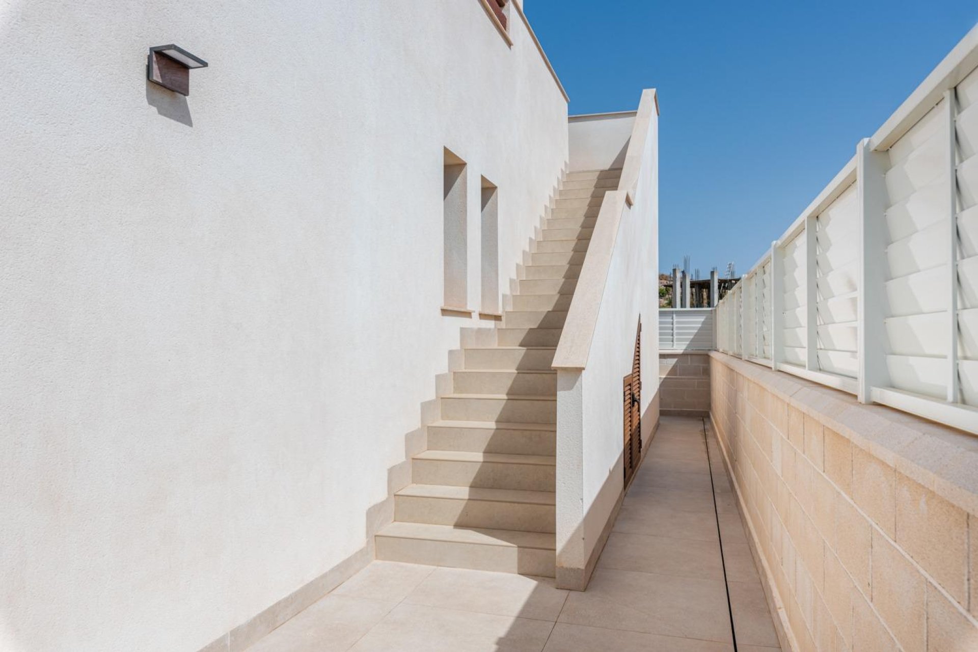 Obra nueva - villa -
