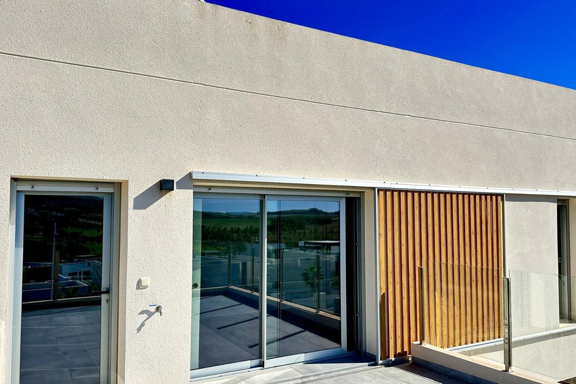 Obra nueva - villa -
