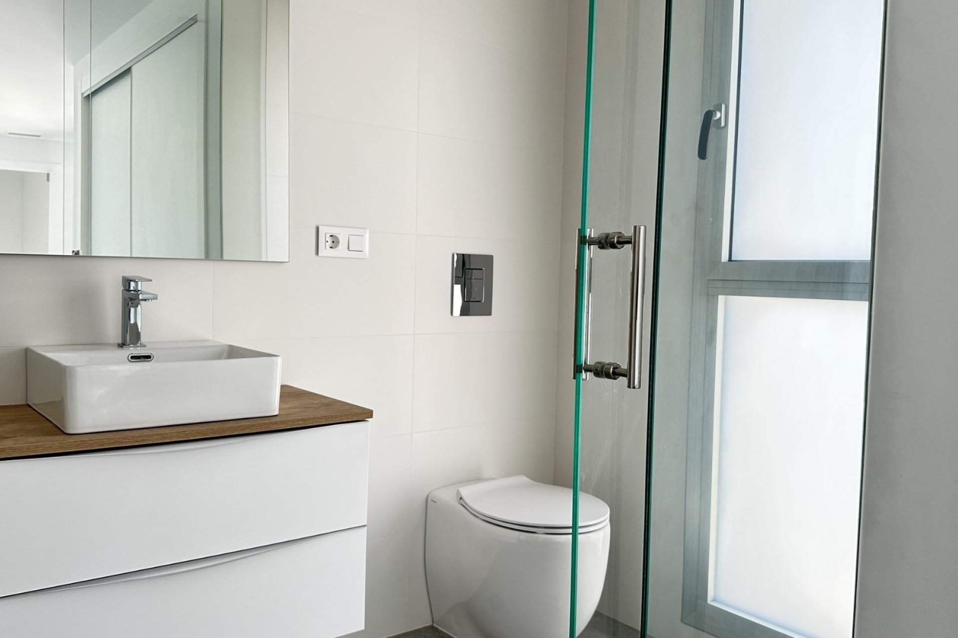 Obra nueva - villa -
