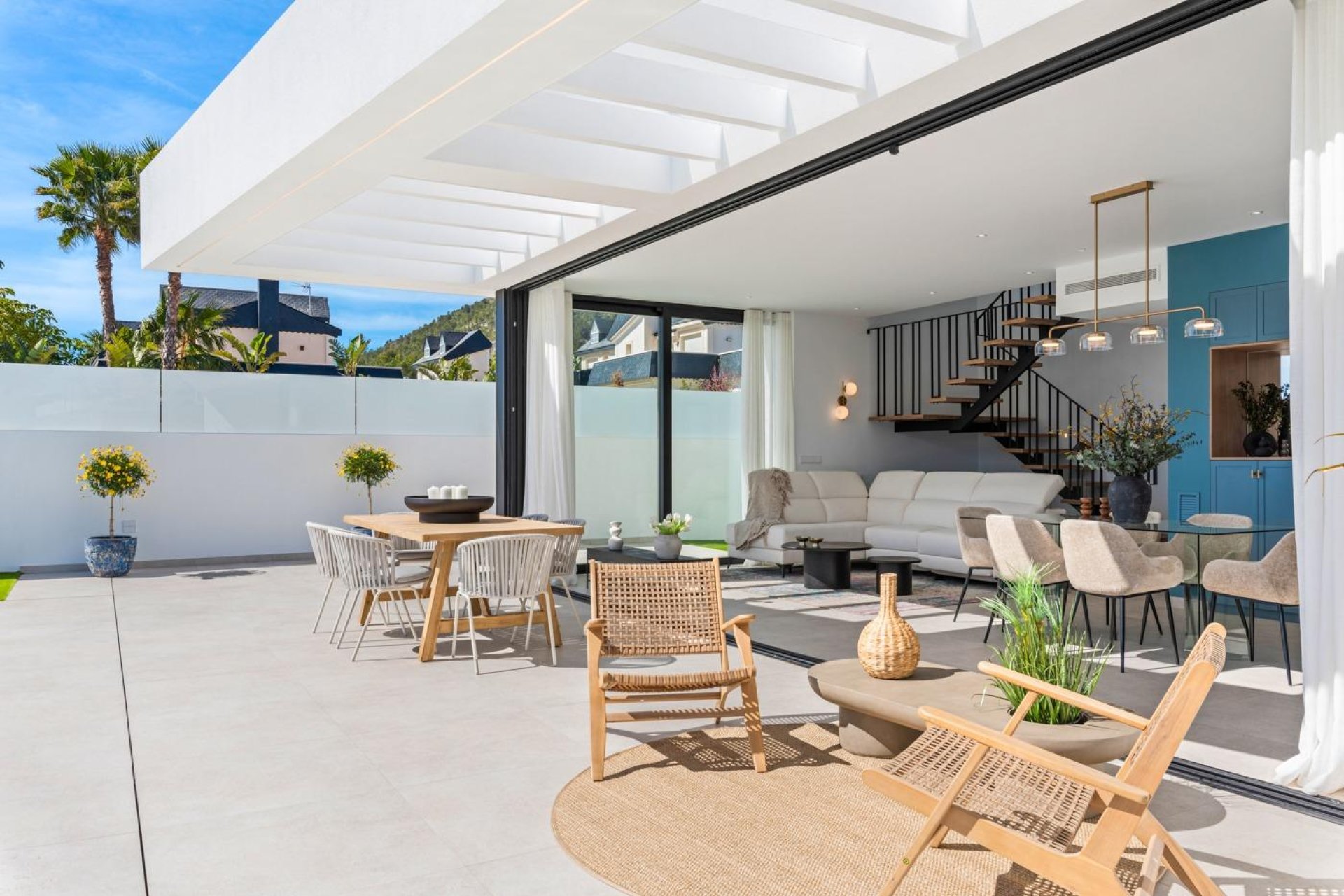 Obra nueva - villa -
