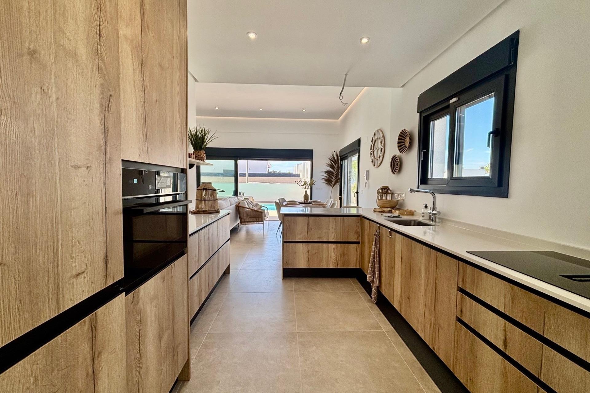 Obra nueva - villa -
