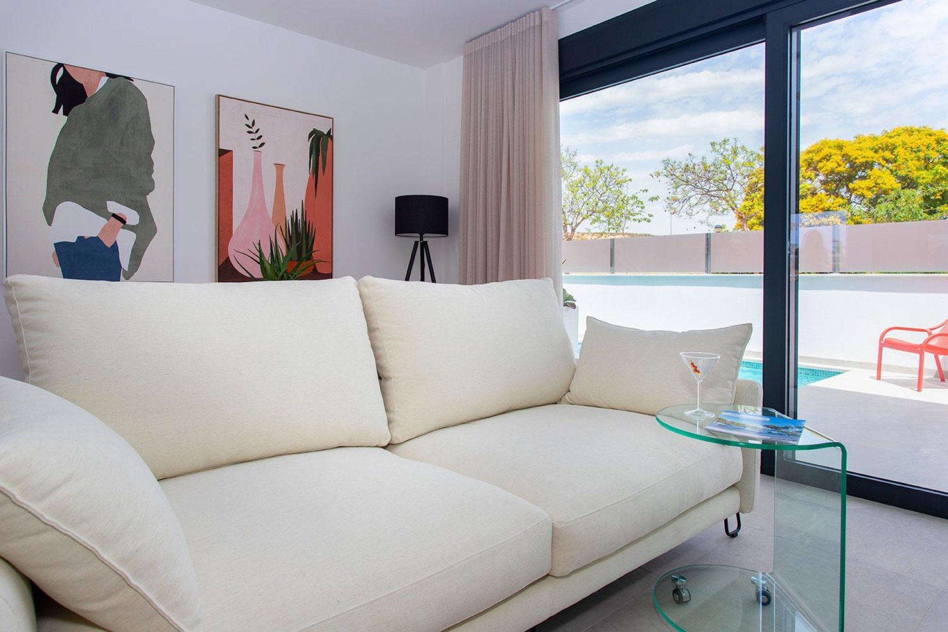 Obra nueva - villa -
