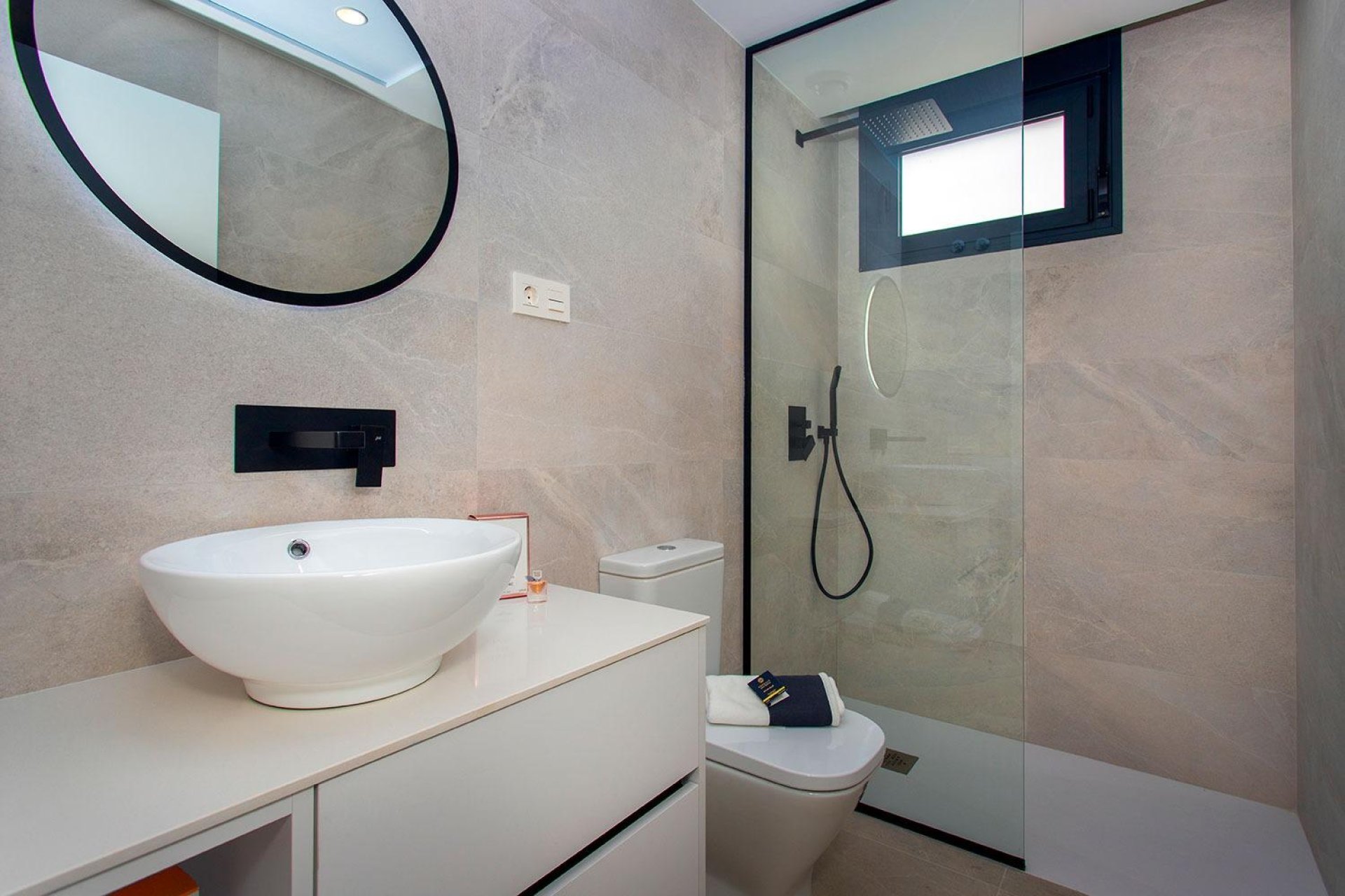 Obra nueva - villa -
