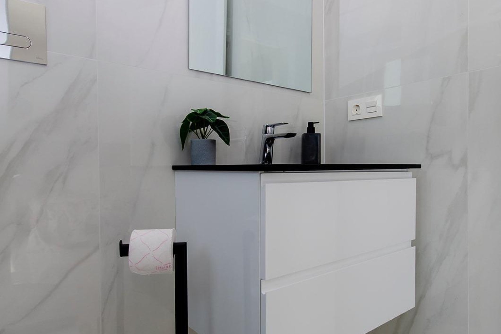 Obra nueva - villa -
