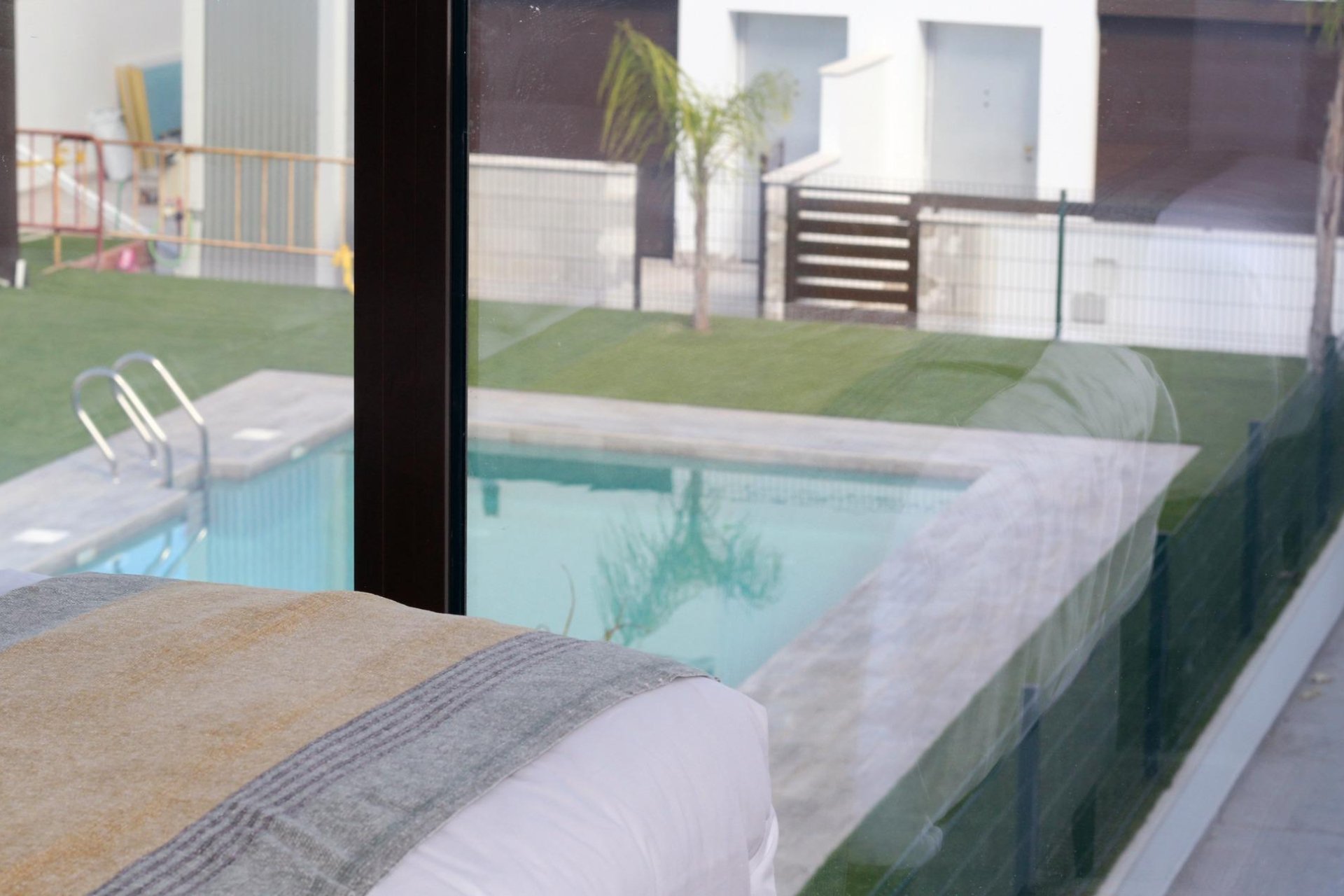 Obra nueva - villa -
