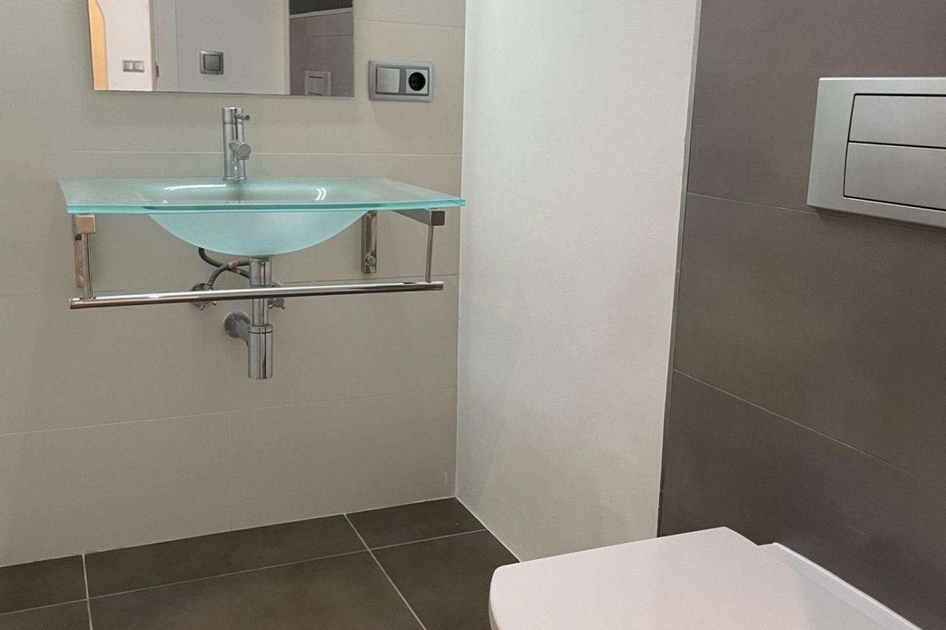 Obra nueva - villa -
