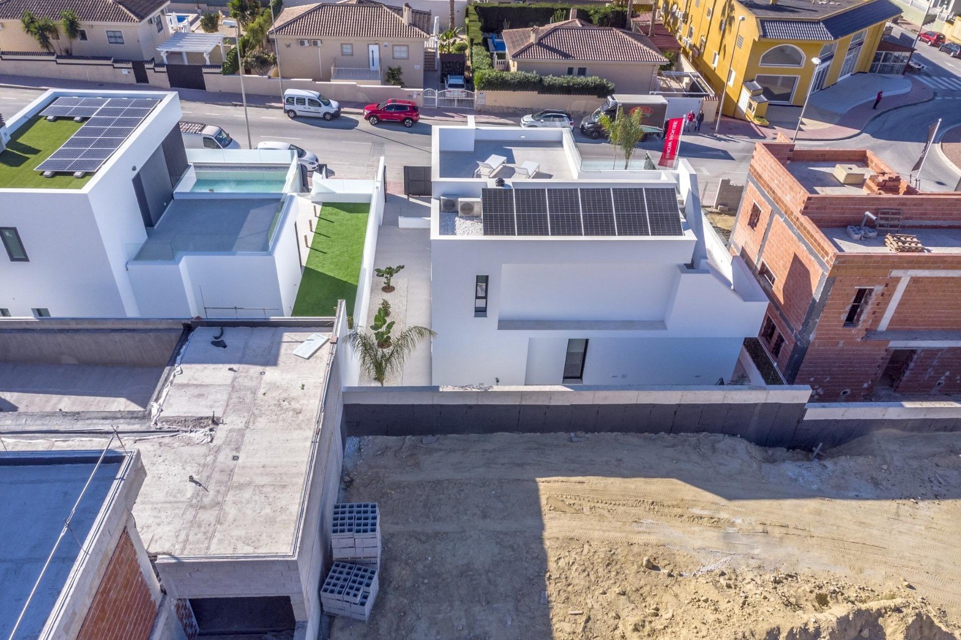 Obra nueva - villa -
