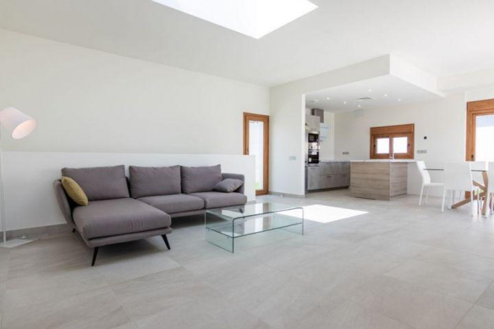 Obra nueva - villa -
