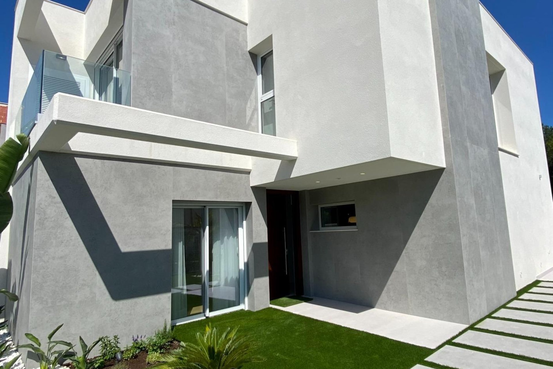 Obra nueva - villa -
