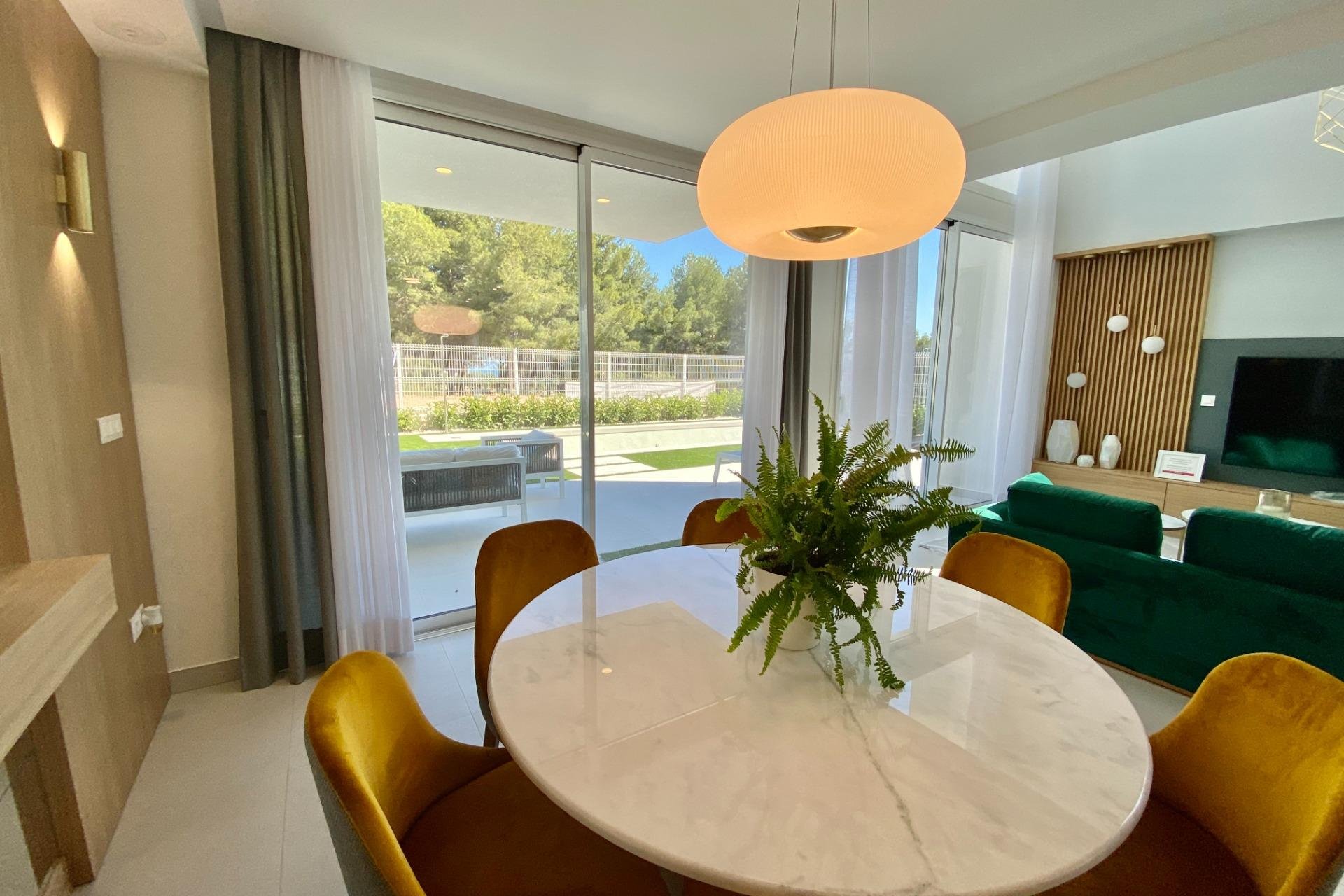 Obra nueva - villa -
