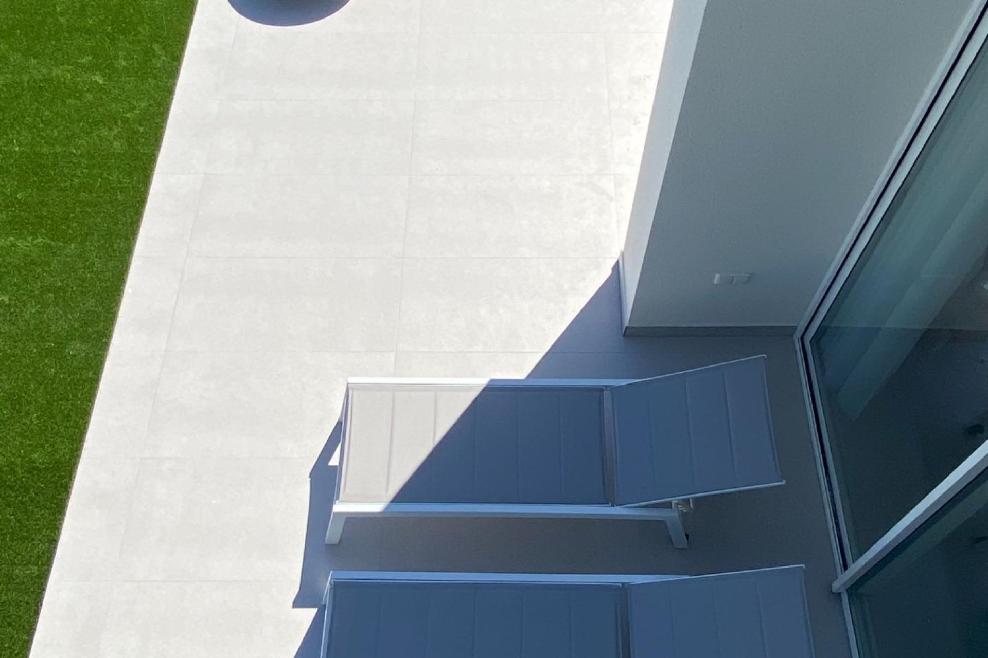 Obra nueva - villa -
