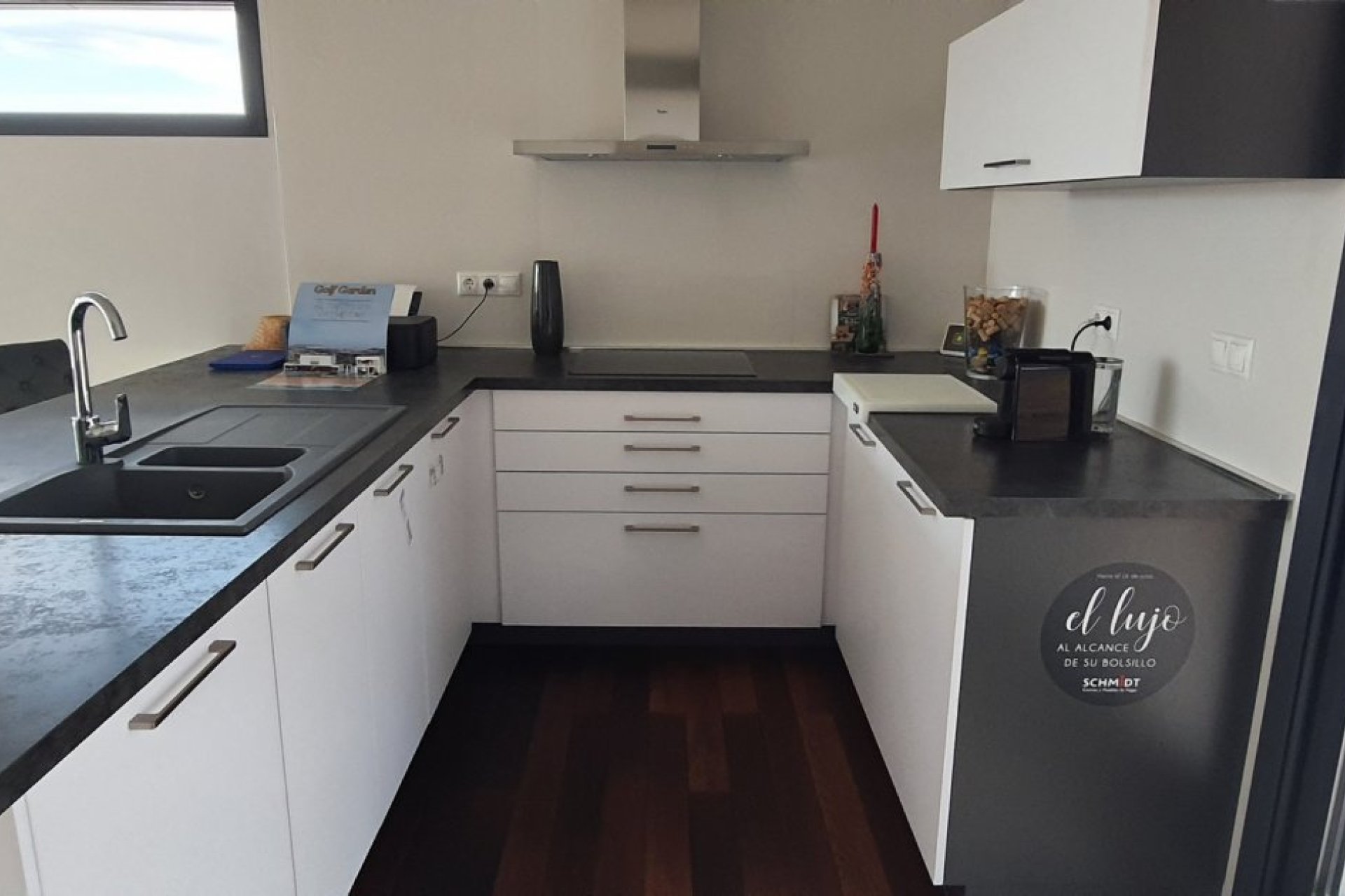 Obra nueva - villa -
