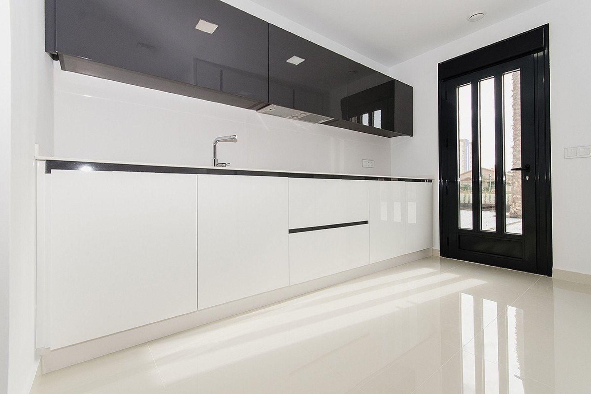 Obra nueva - villa -
