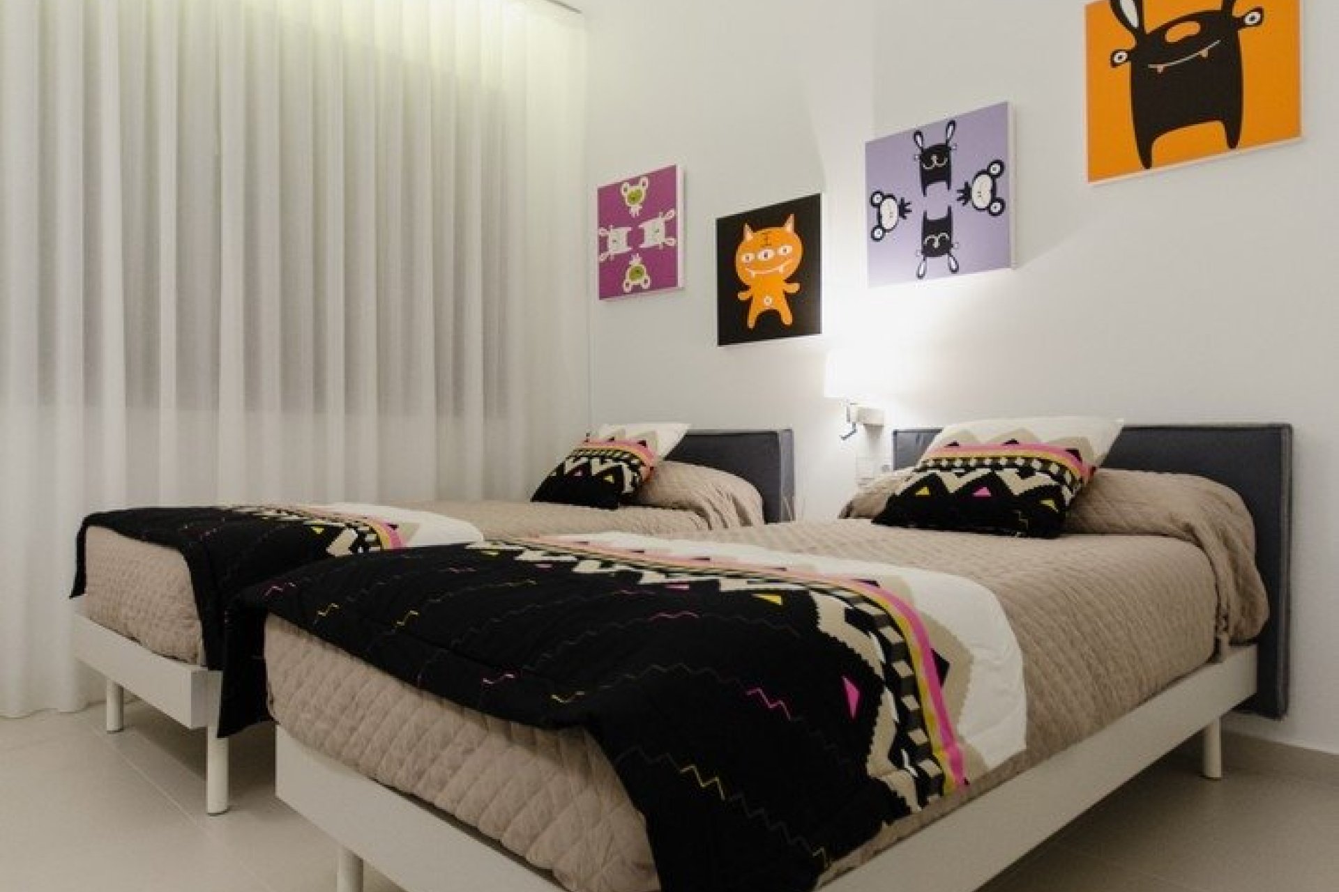 Obra nueva - villa -
