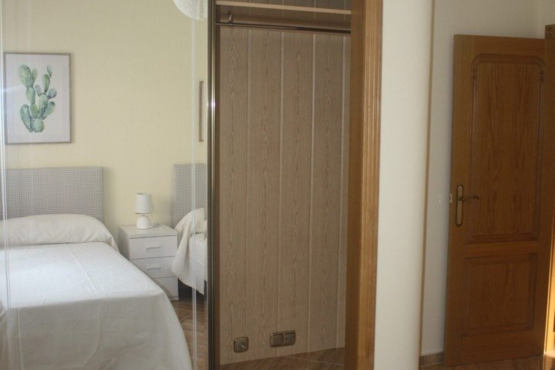 Obra nueva - villa -
