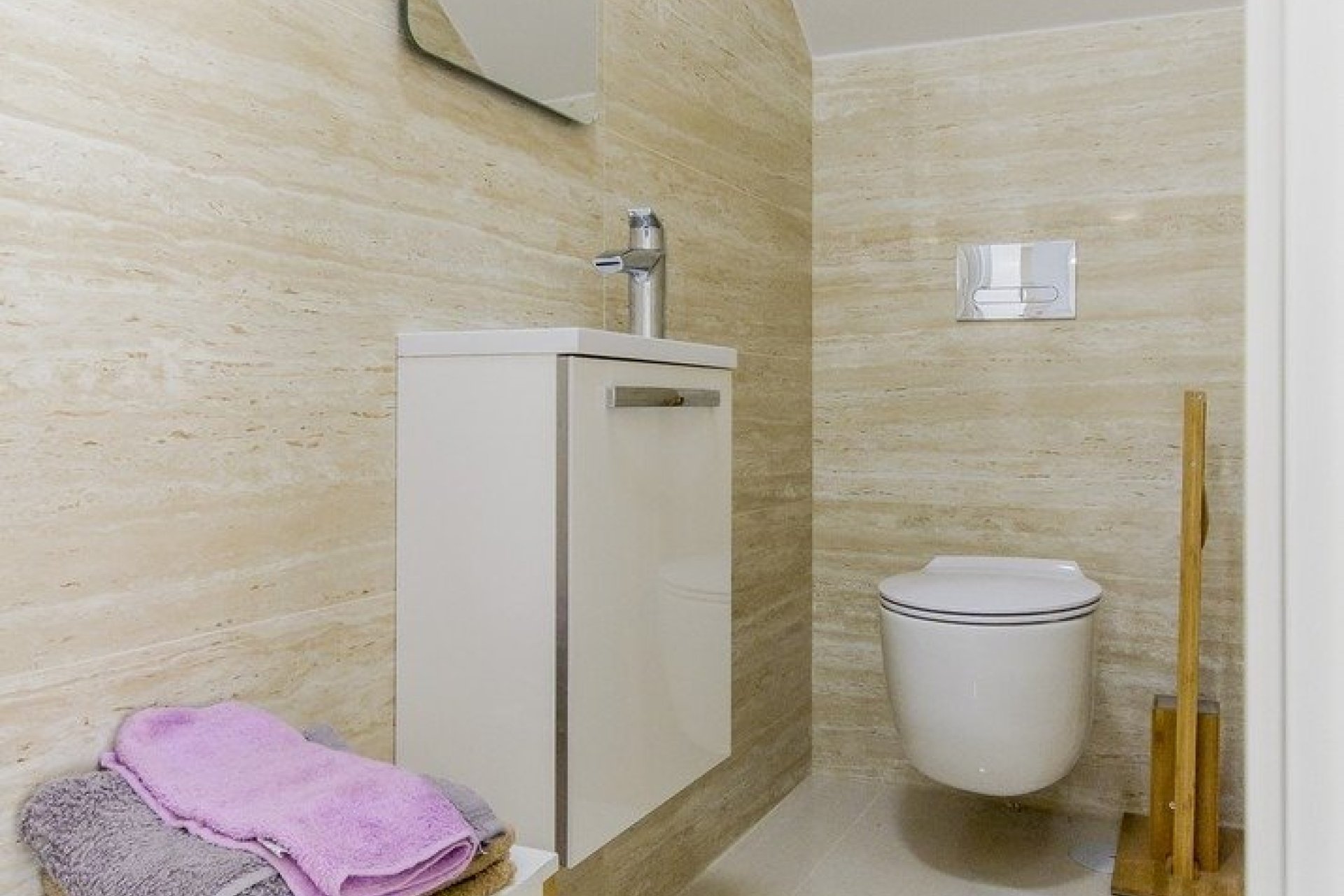 Obra nueva - villa -
