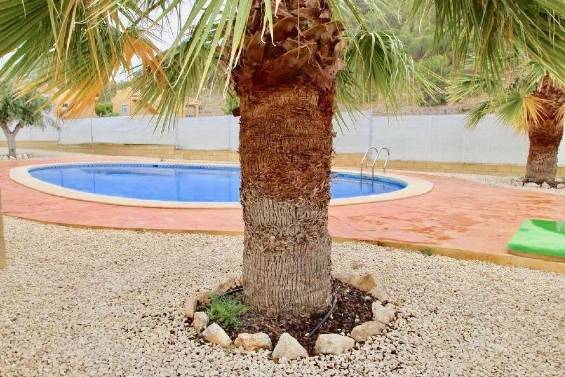 Obra nueva - villa -
