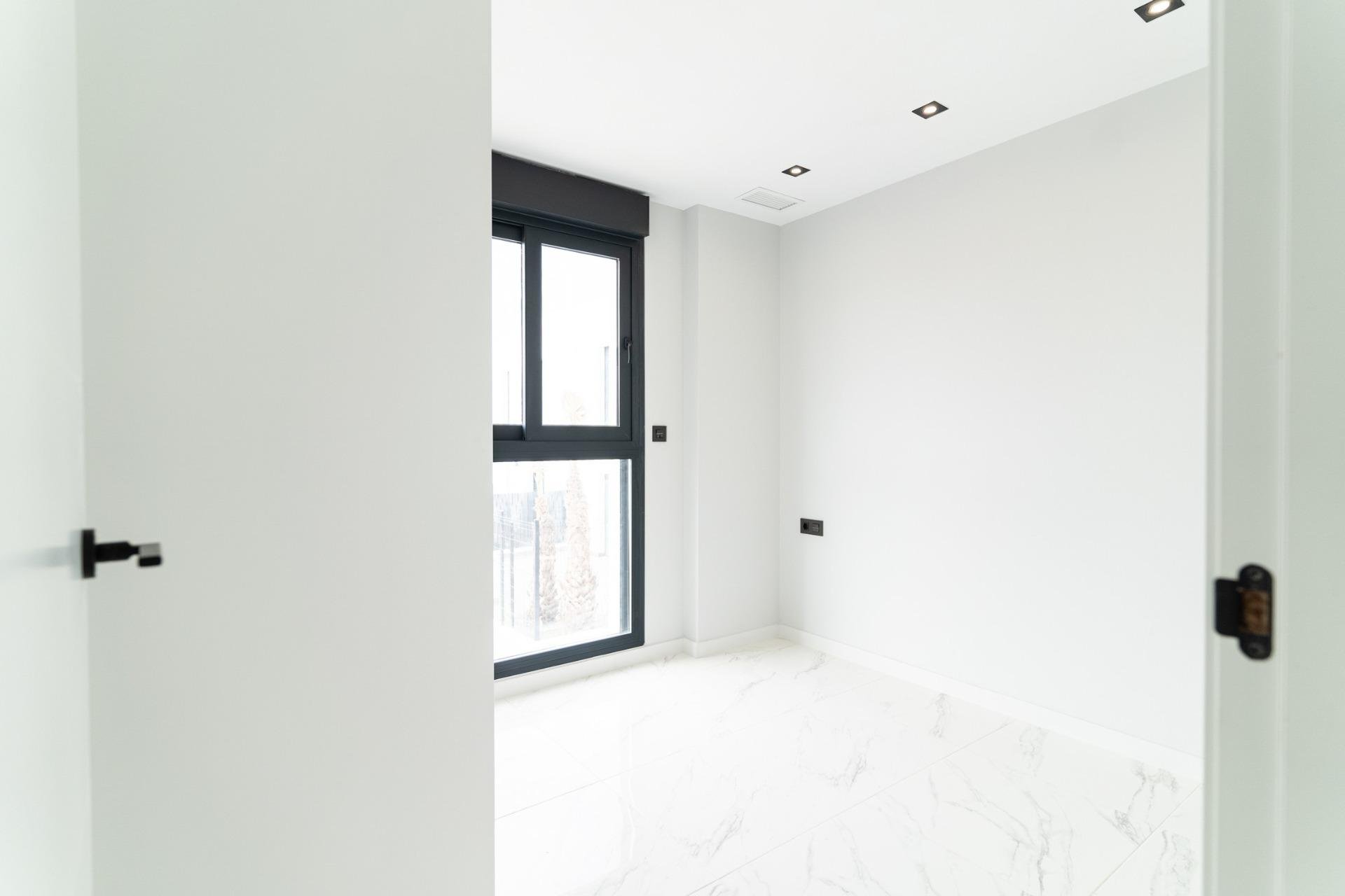 Obra nueva - villa -
