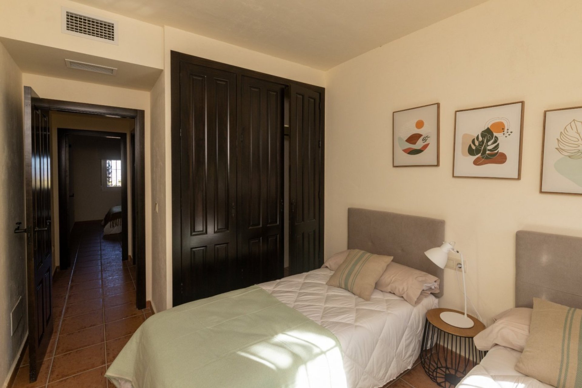 Obra nueva - villa -
