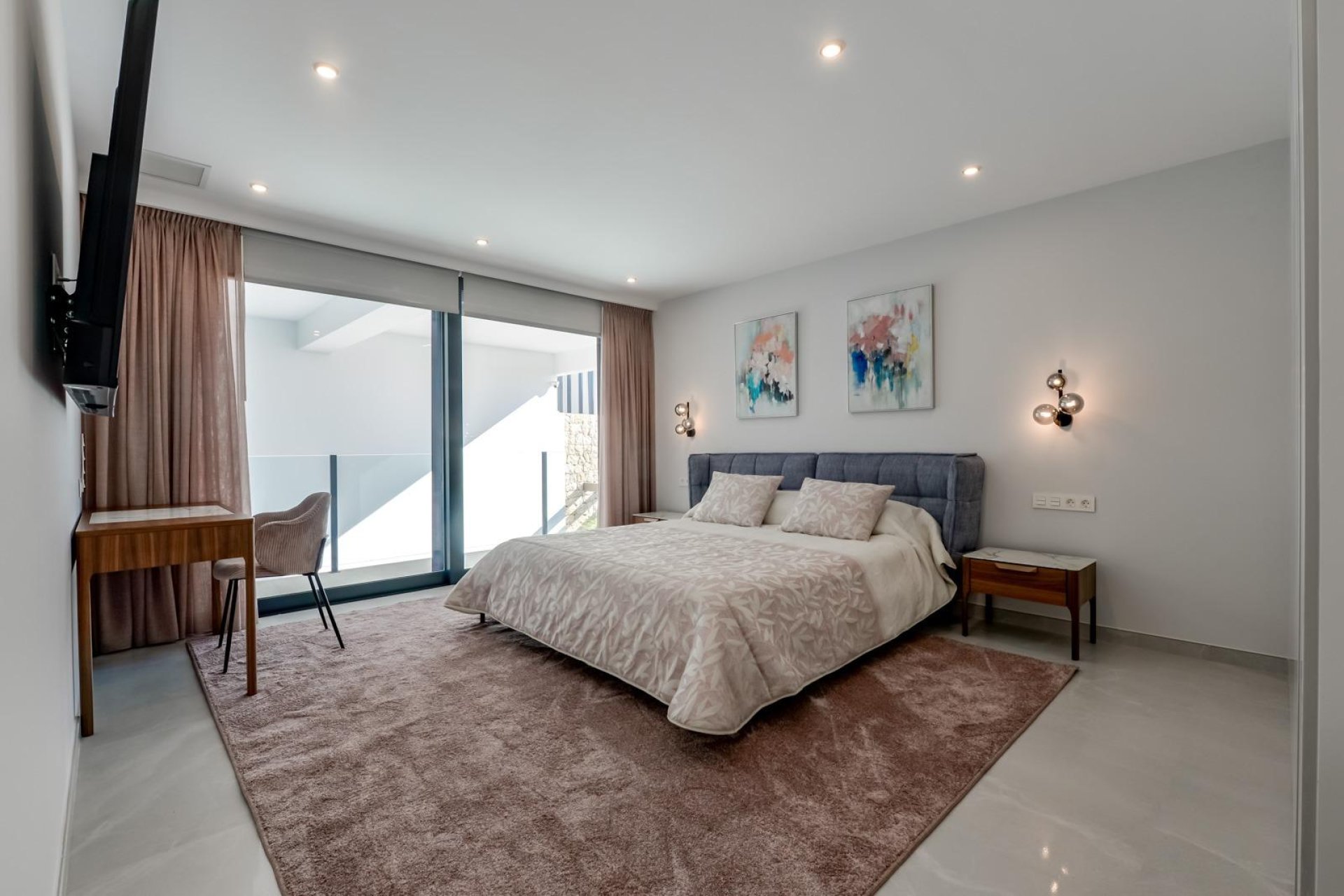 Obra nueva - villa -
