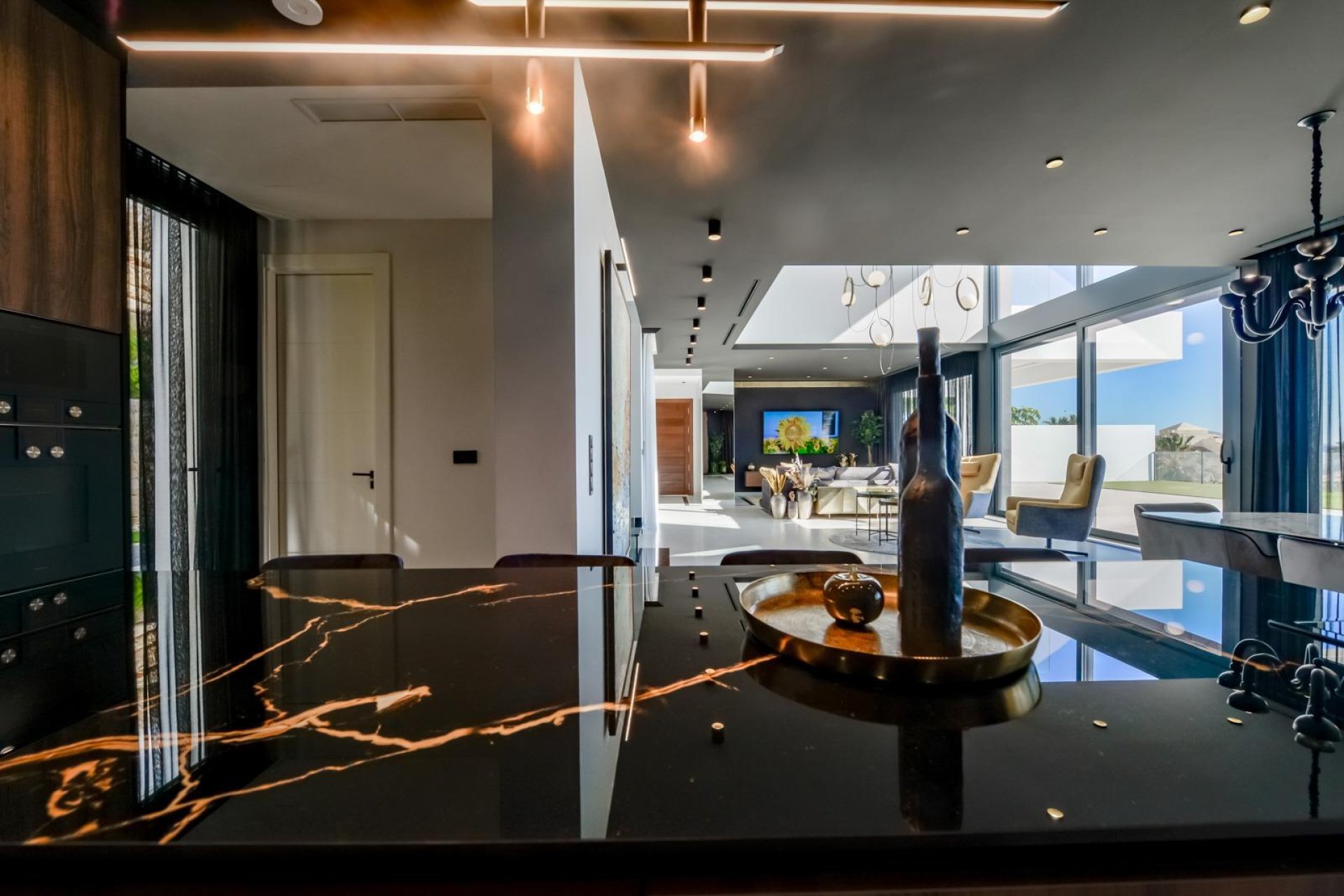 Obra nueva - villa -
