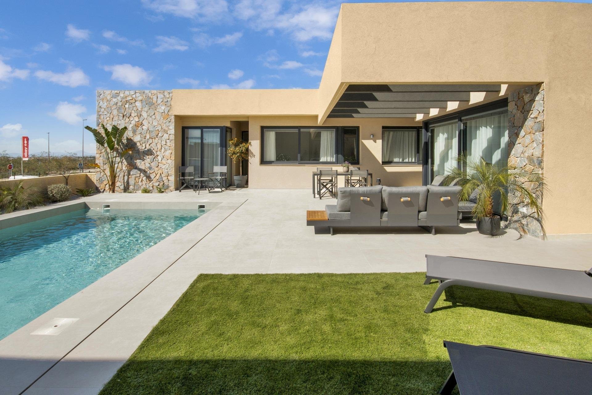 Obra nueva - villa -
