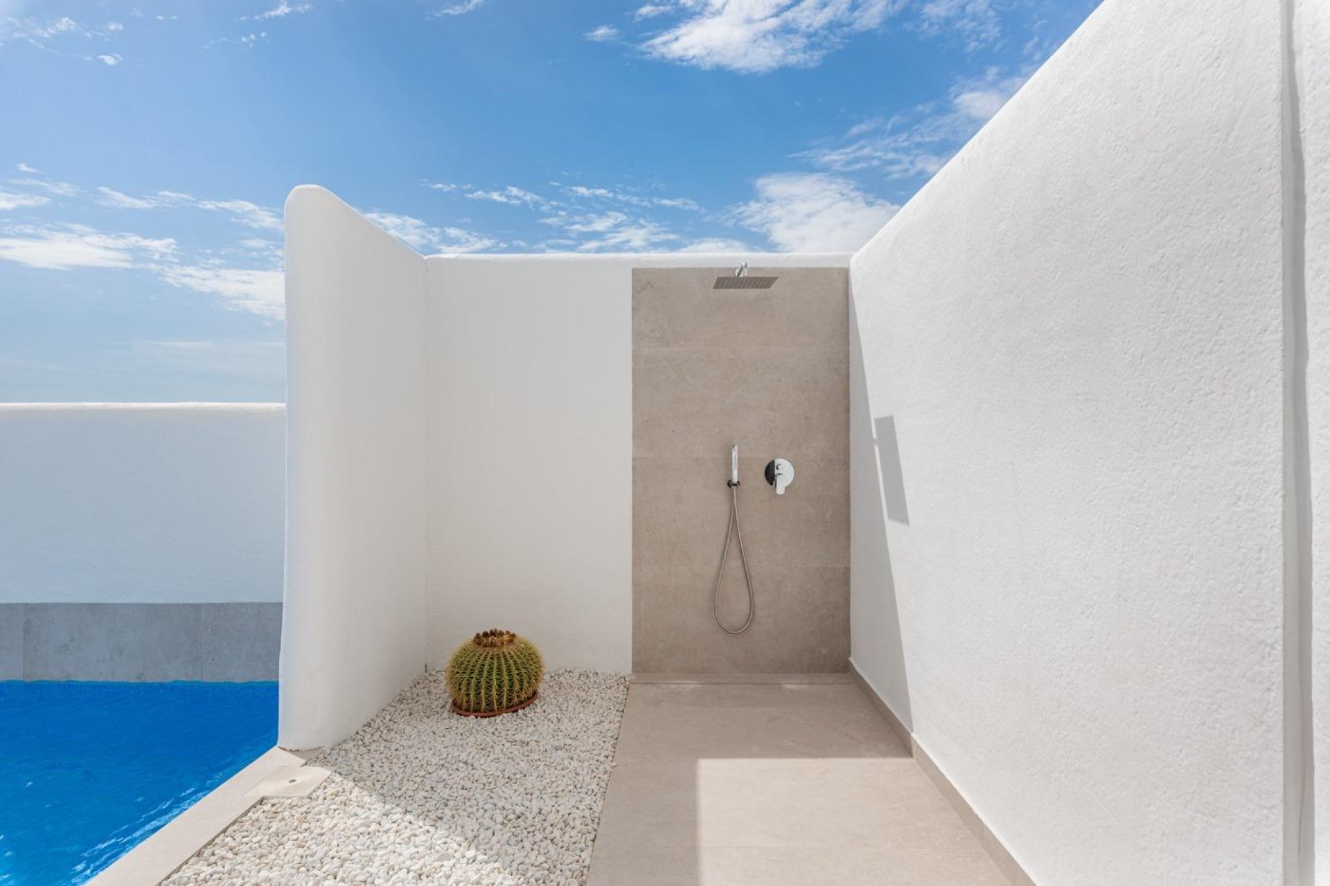 Obra nueva - villa -
