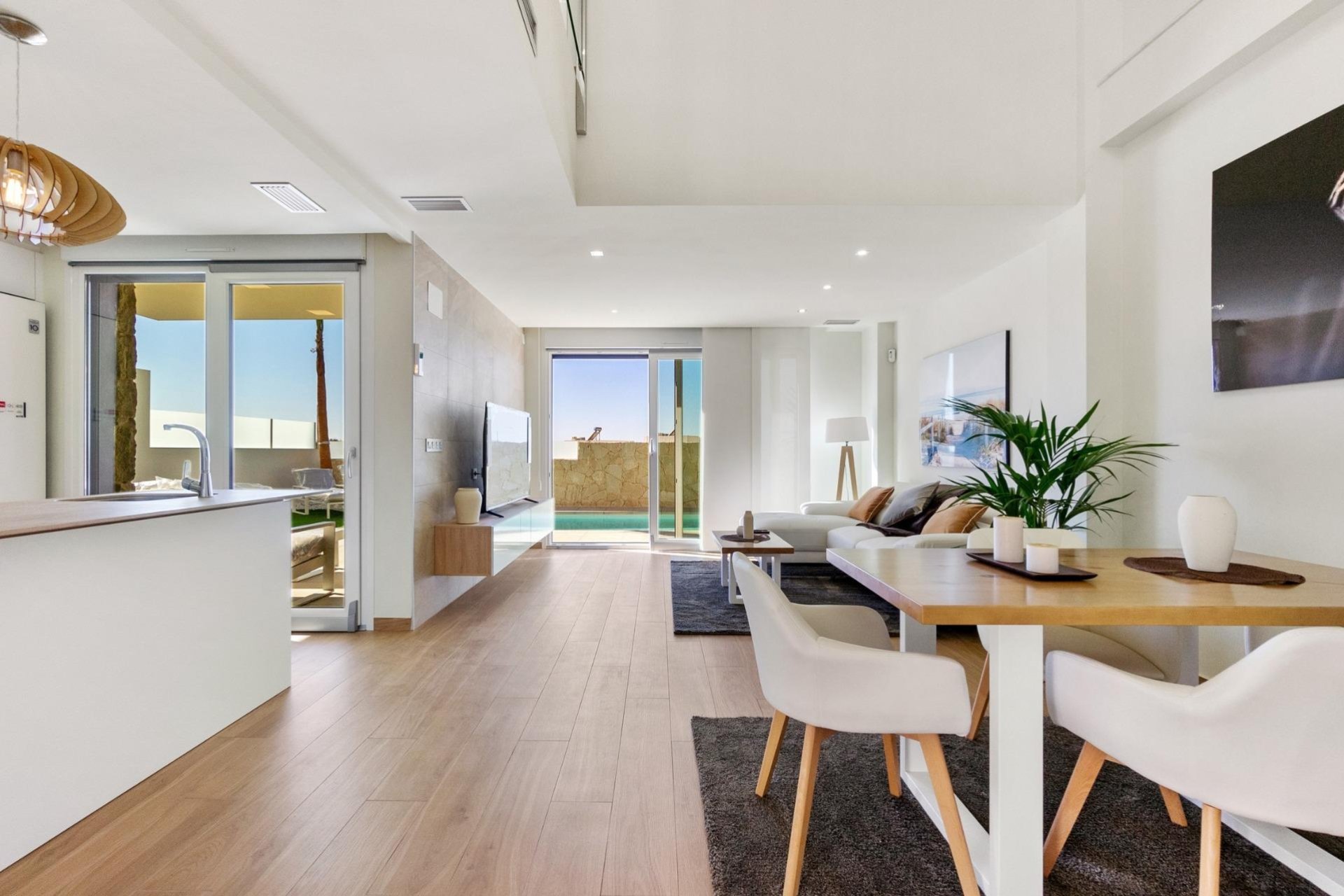 Obra nueva - villa -
