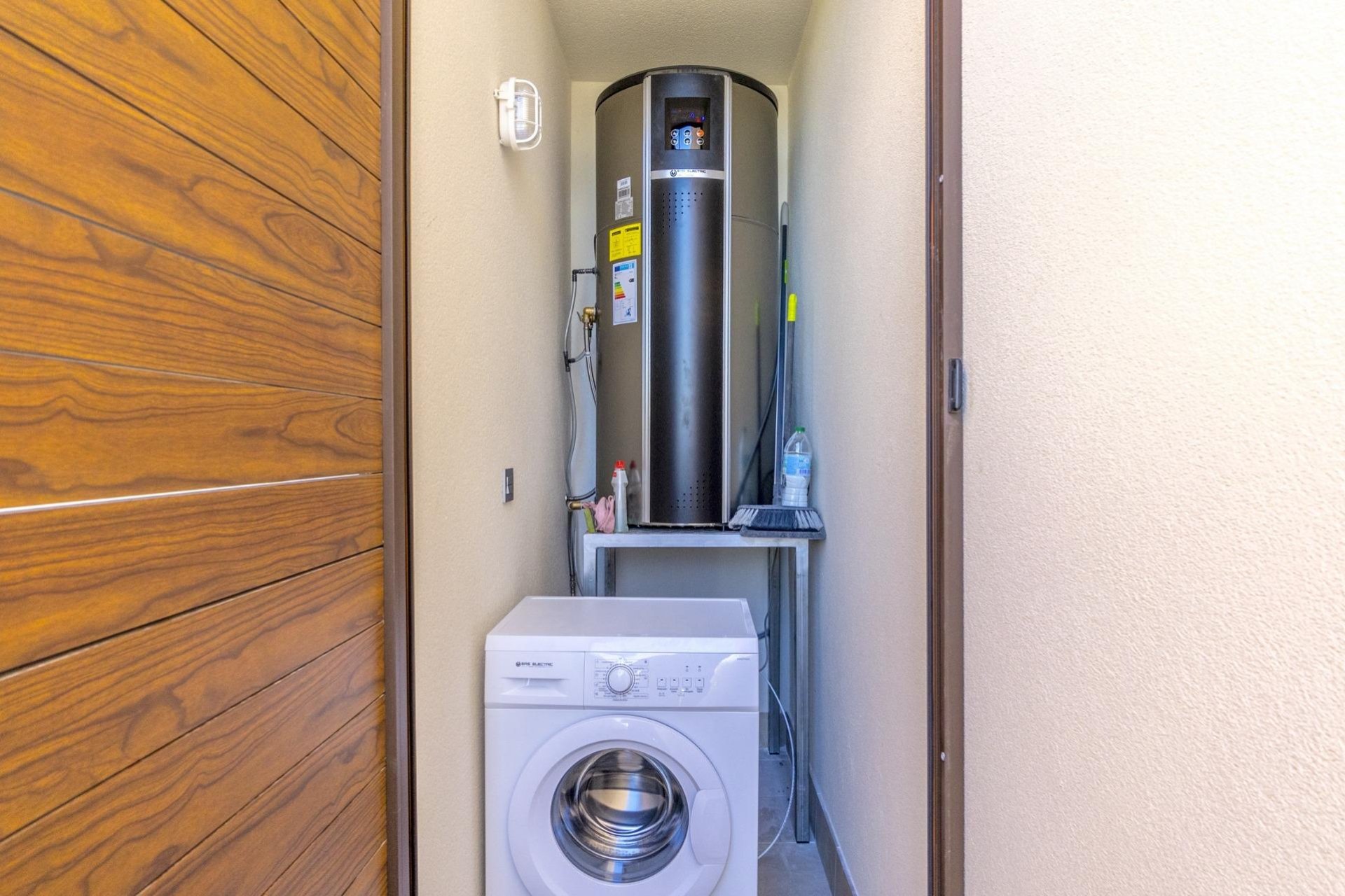 Obra nueva - villa -
